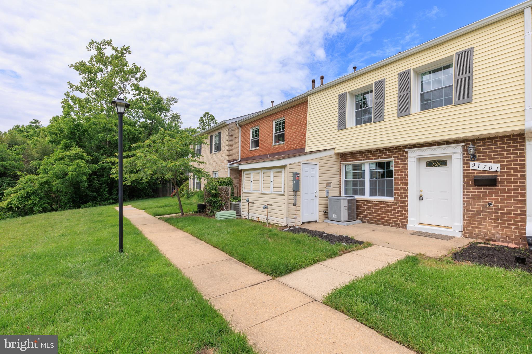 WHISKEY BOTTOM - Residential