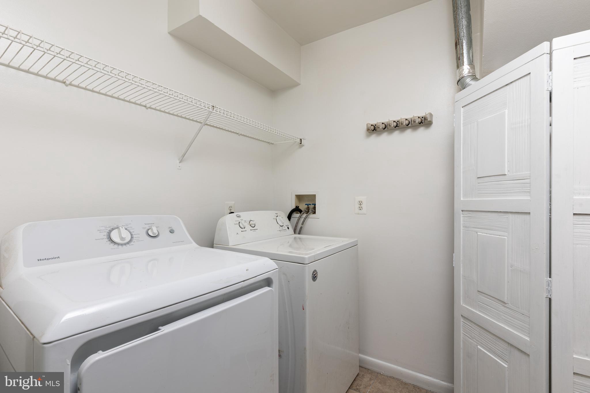 WHISKEY BOTTOM - Residential