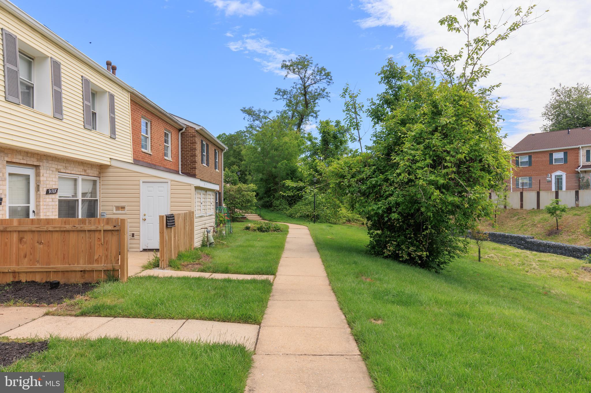 WHISKEY BOTTOM - Residential