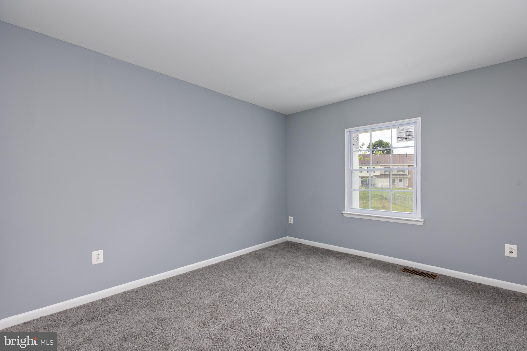 WHISKEY BOTTOM - Residential