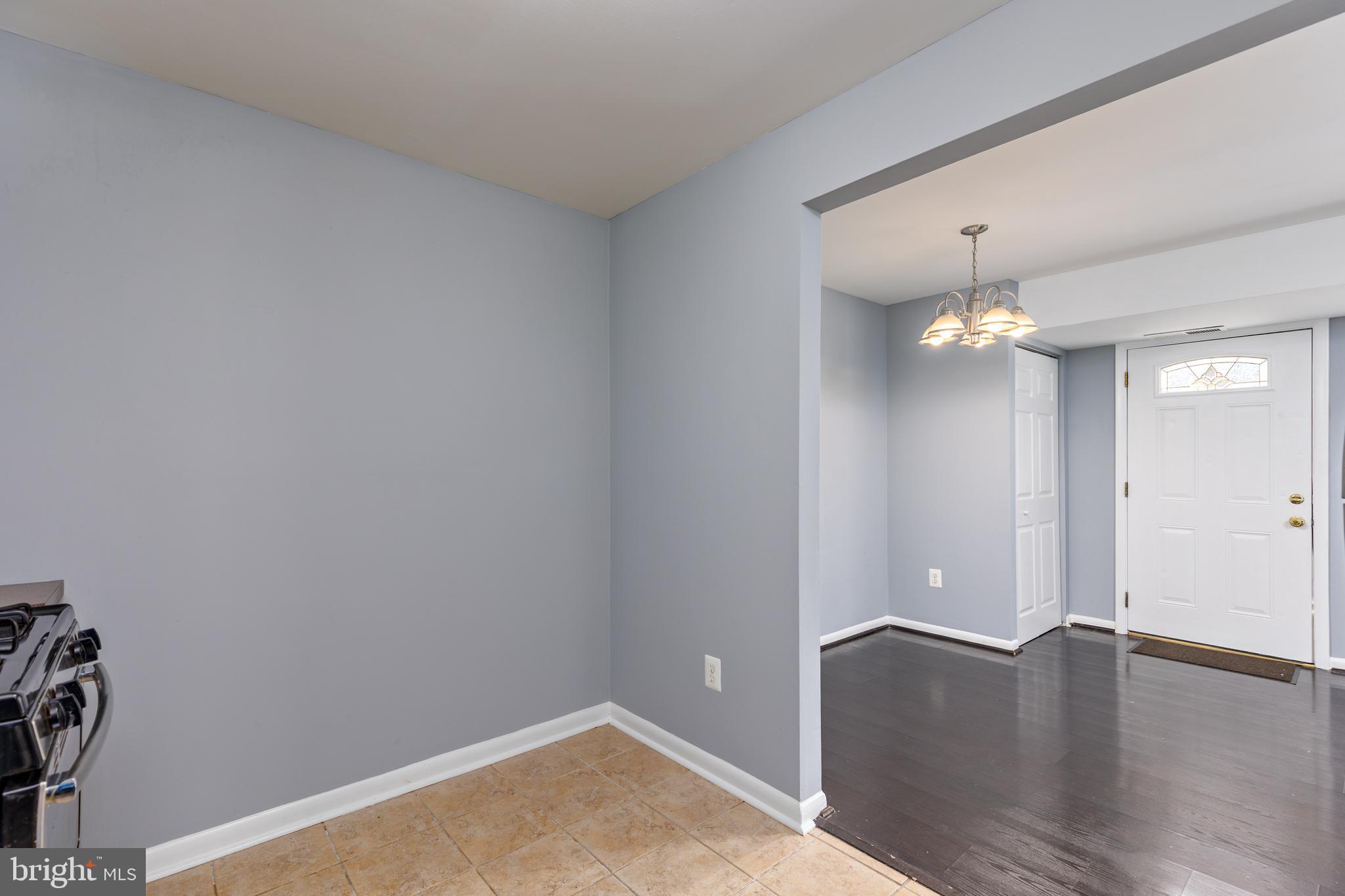 WHISKEY BOTTOM - Residential