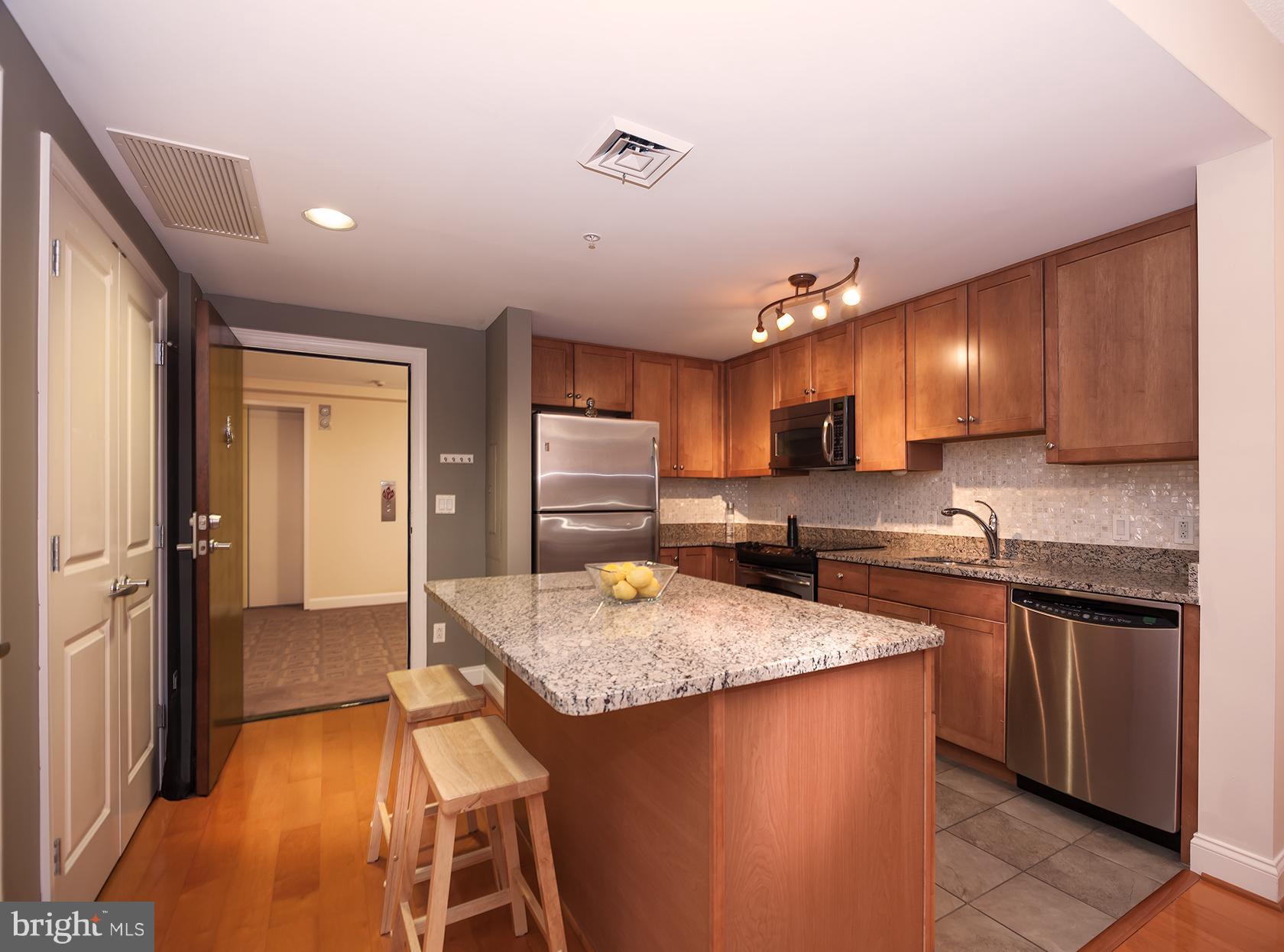 THE PHOENIX CONDOMINIUMS - Residential Lease