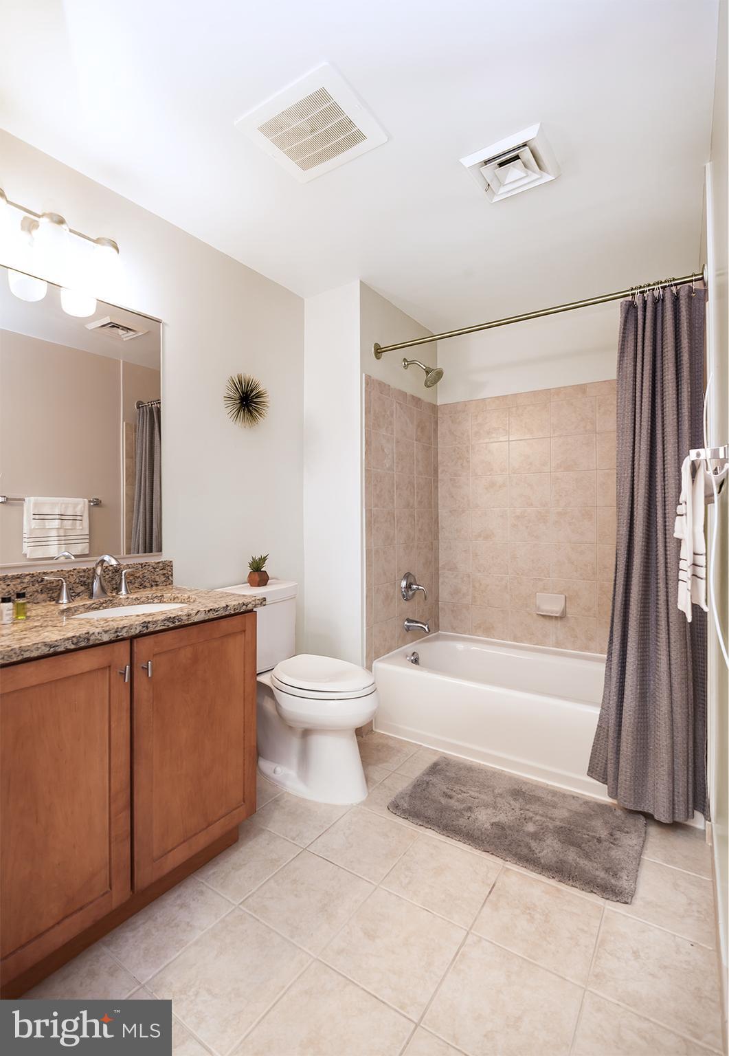 THE PHOENIX CONDOMINIUMS - Residential Lease