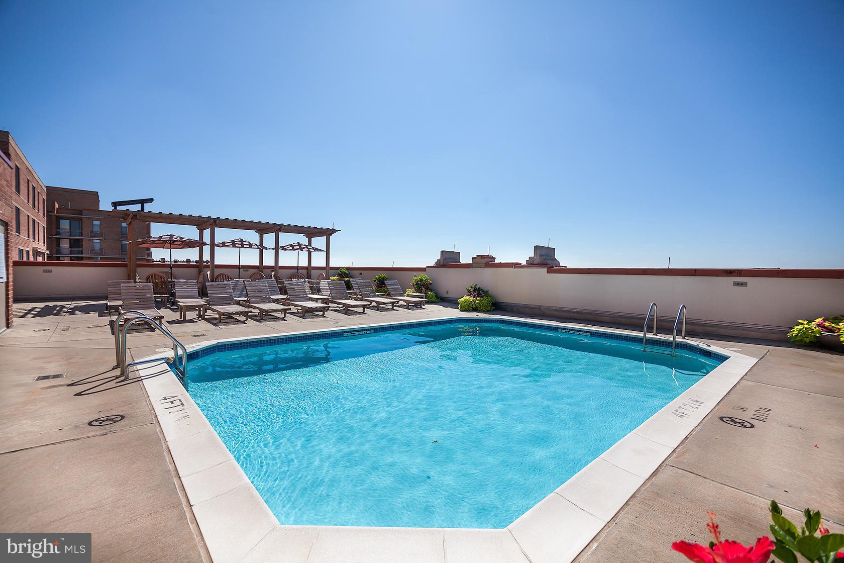 THE PHOENIX CONDOMINIUMS - Residential Lease