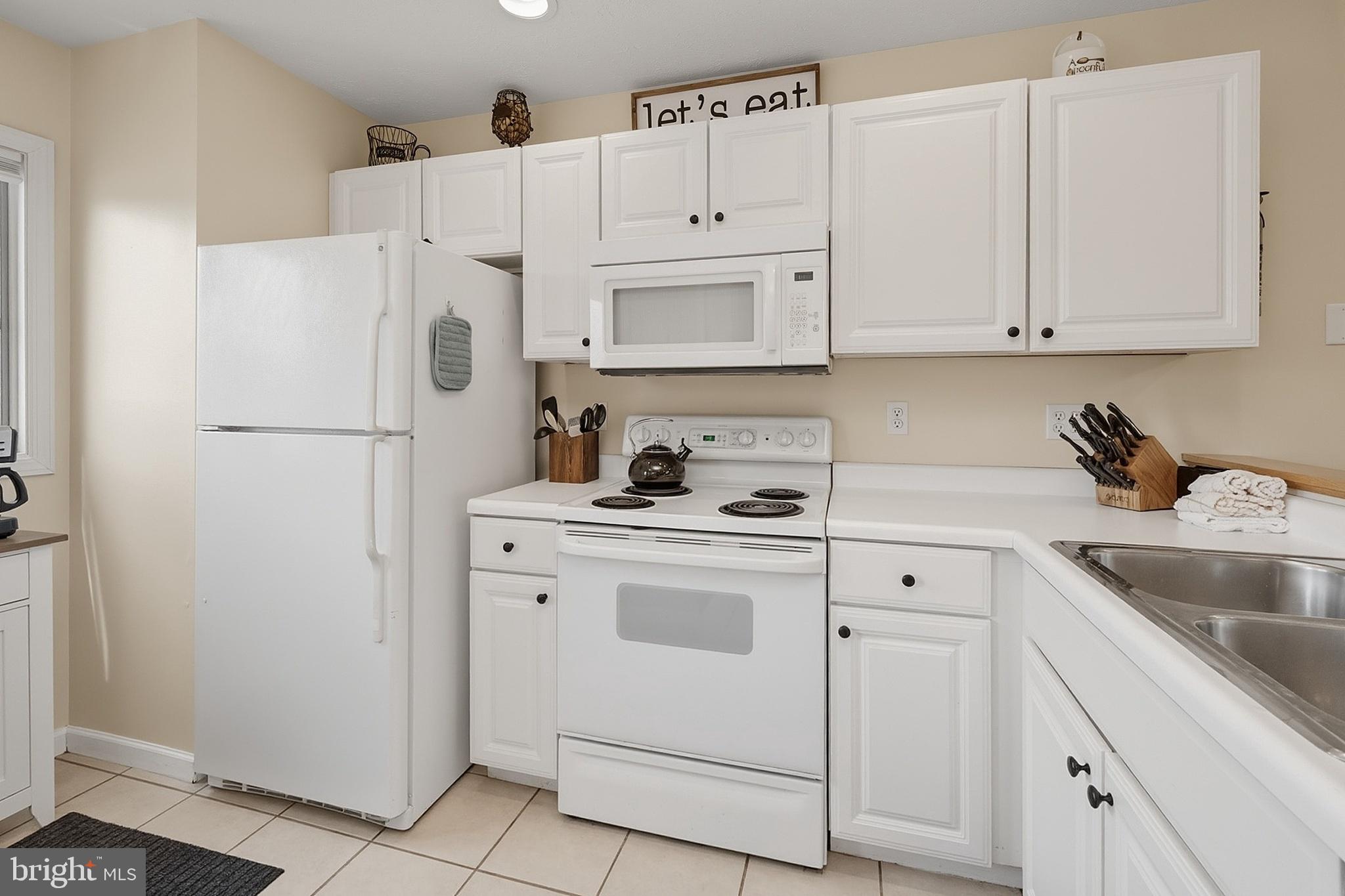 DEEP CREEK VILLAGE - Residential