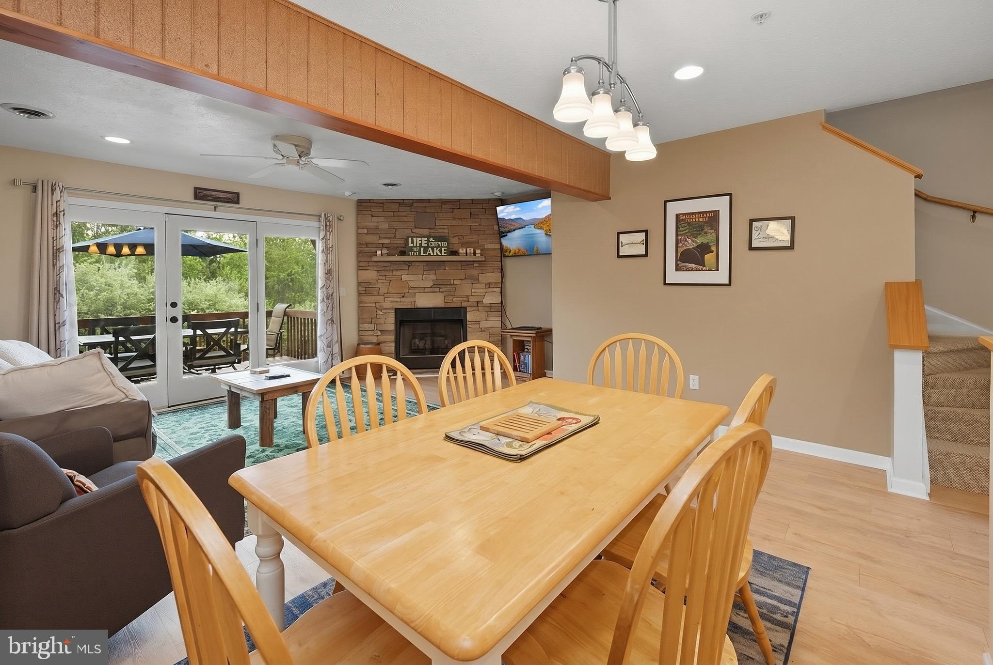 DEEP CREEK VILLAGE - Residential