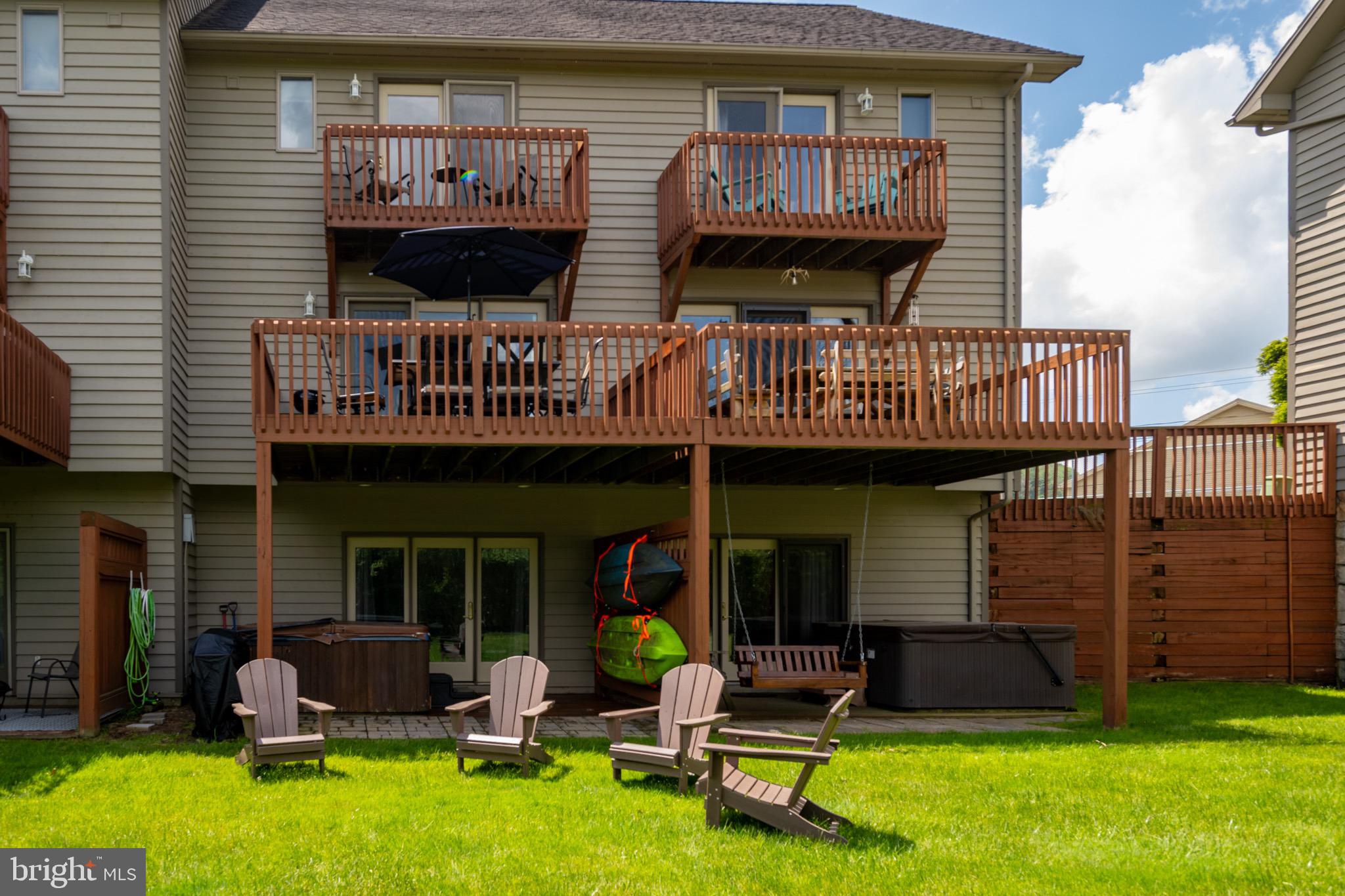 DEEP CREEK VILLAGE - Residential