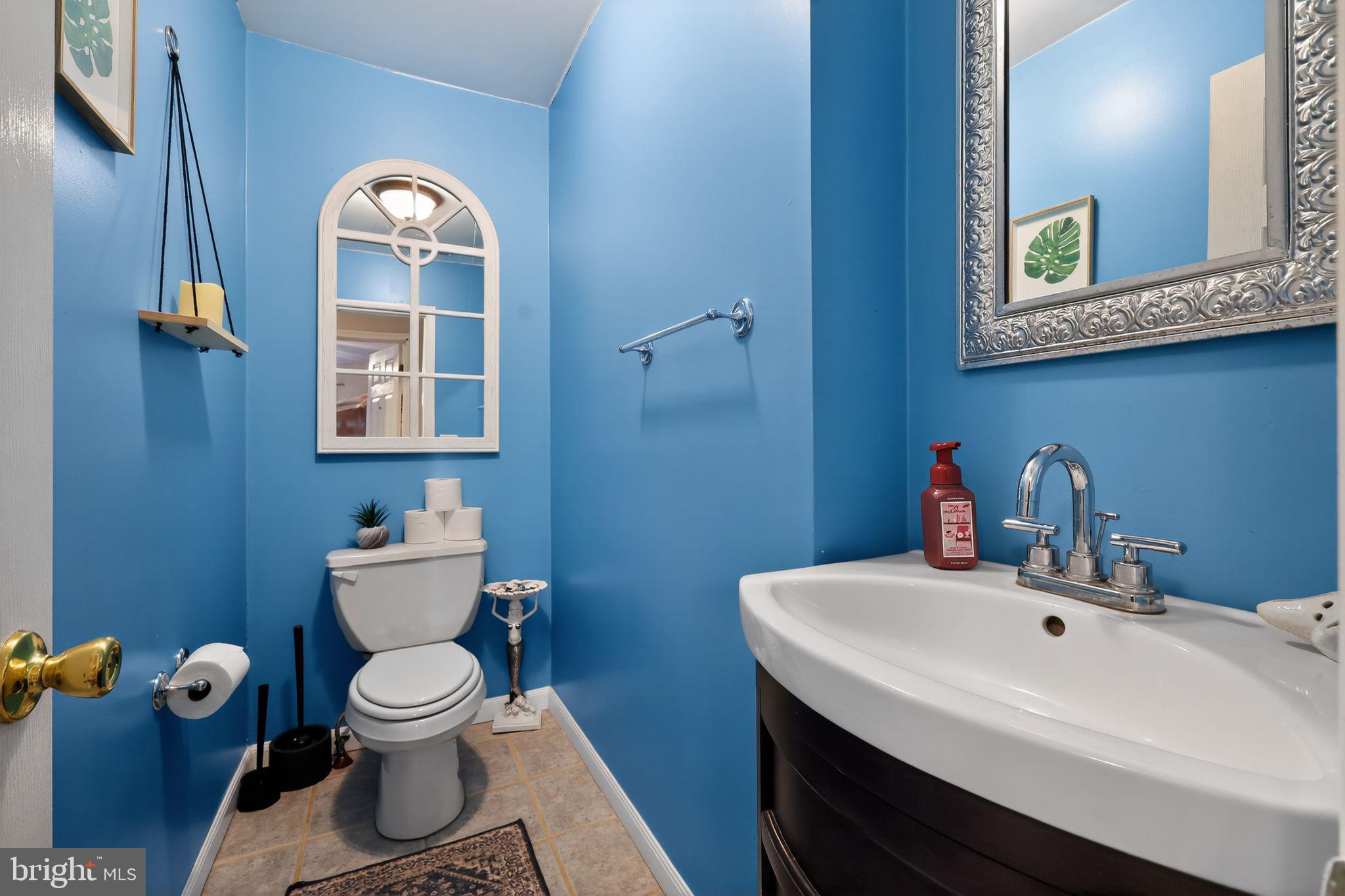 WOODLAND BEACH - Residential