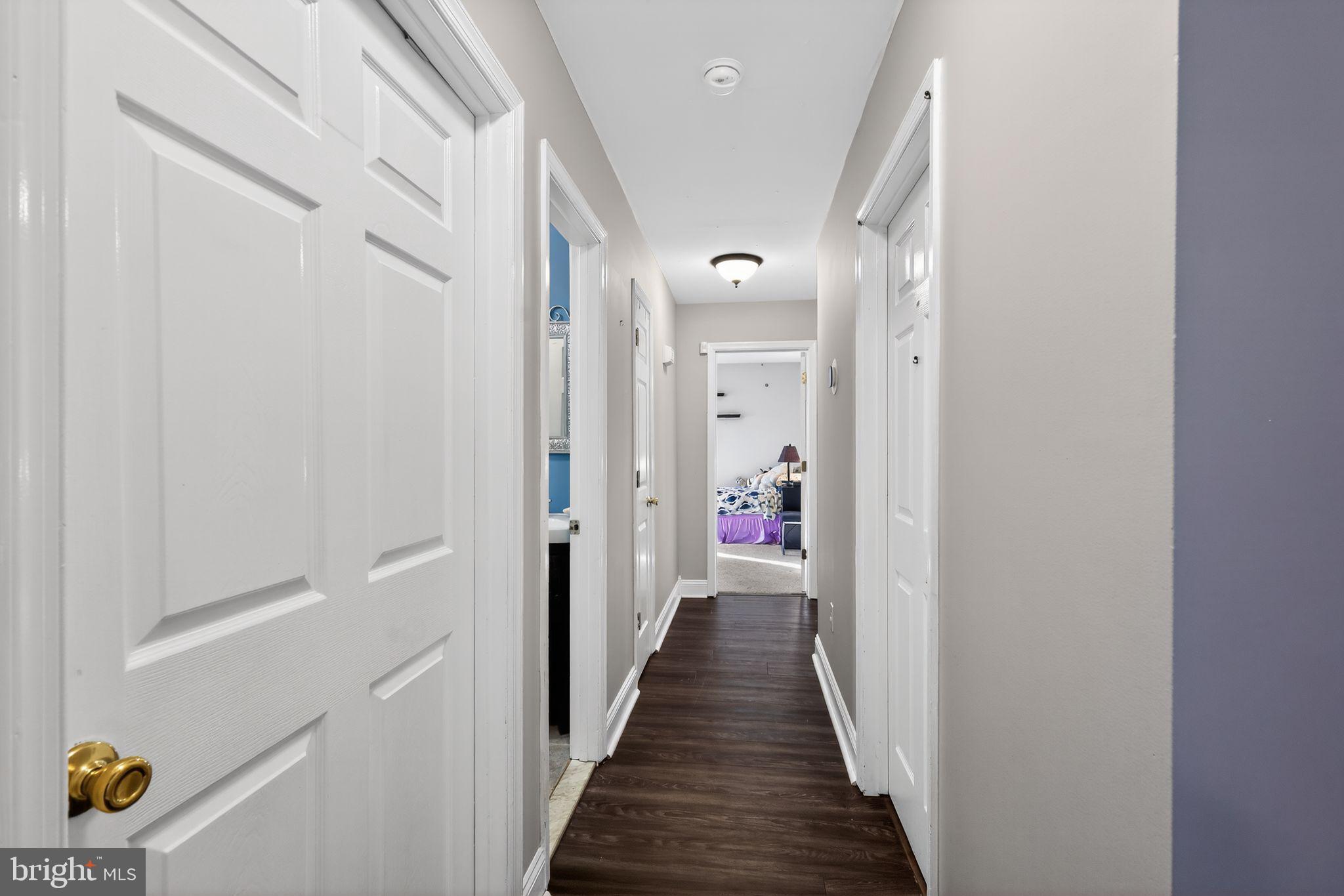 WOODLAND BEACH - Residential