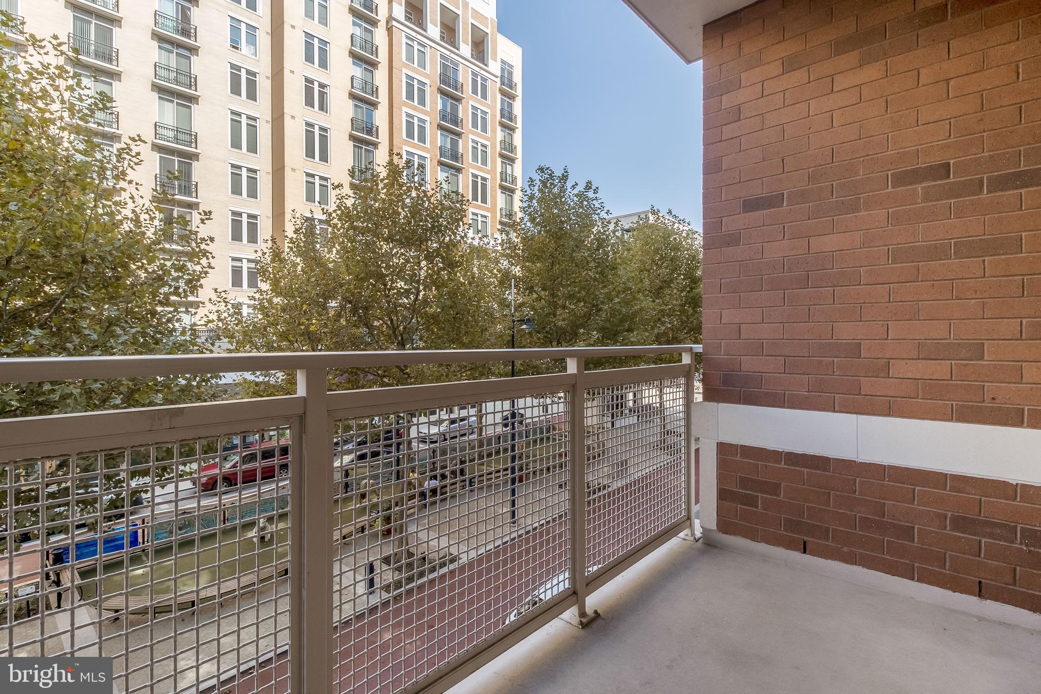 NATIONAL HARBOR - Residential Lease