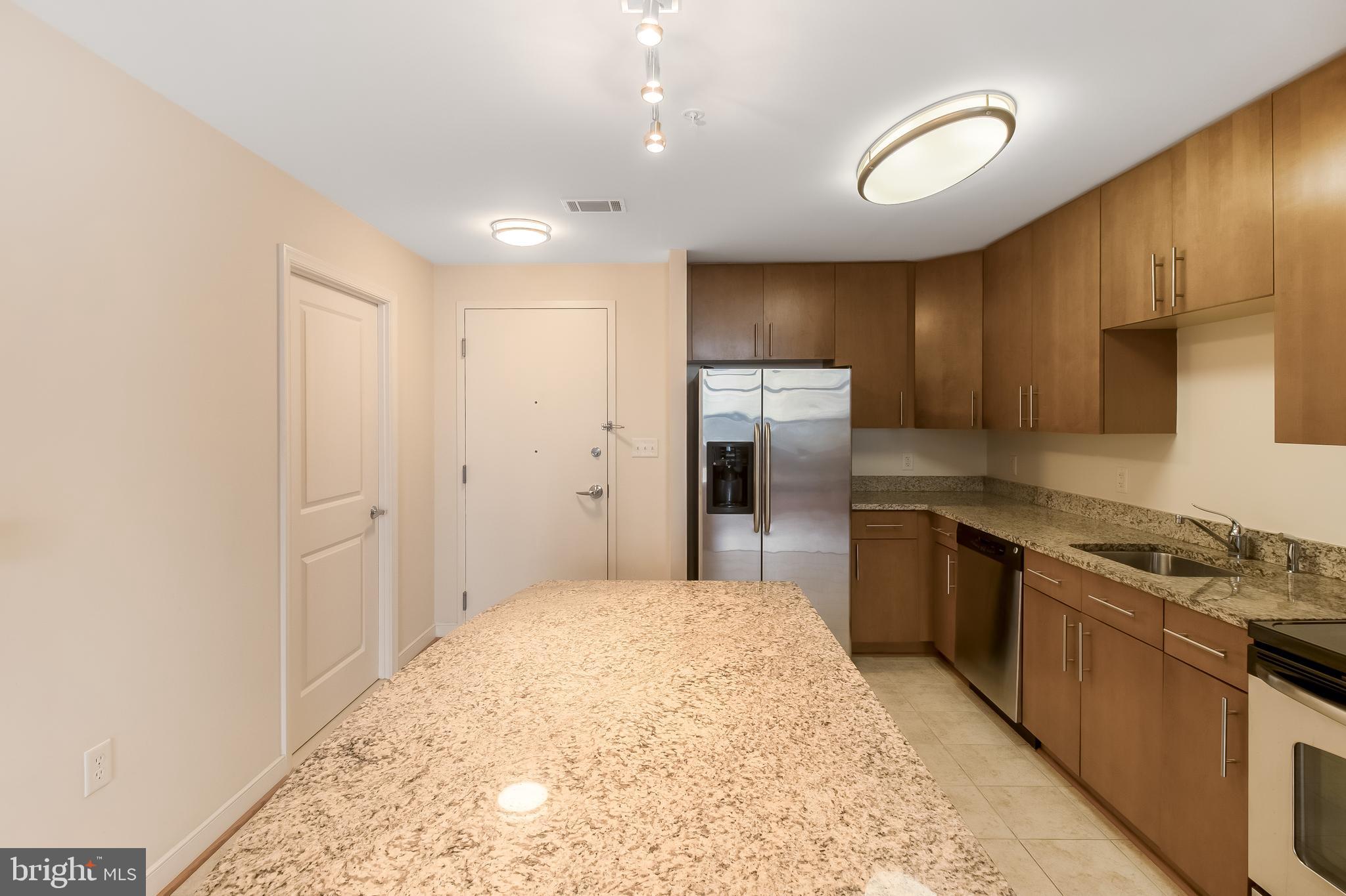 NATIONAL HARBOR - Residential Lease