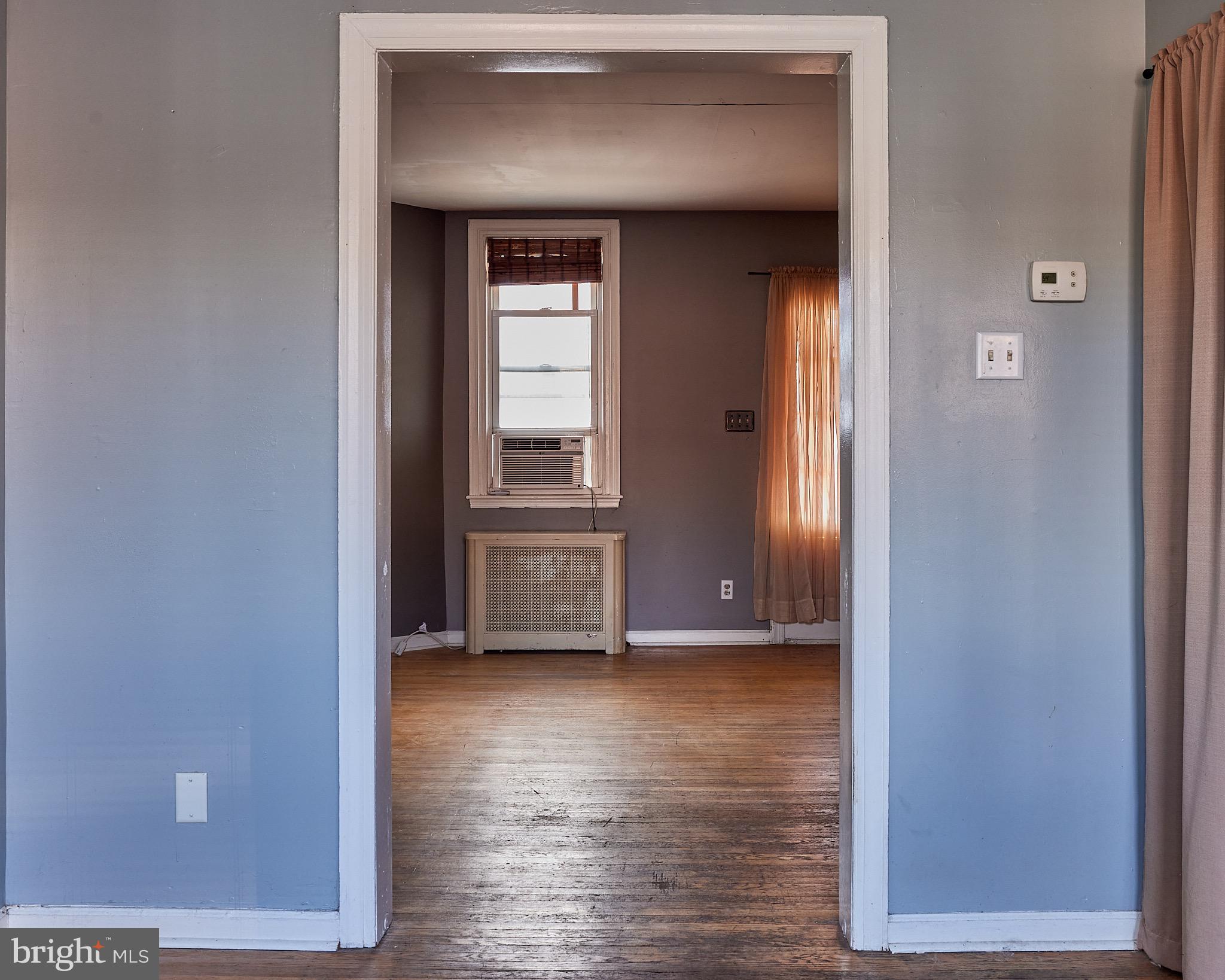 ROXBOROUGH - Residential