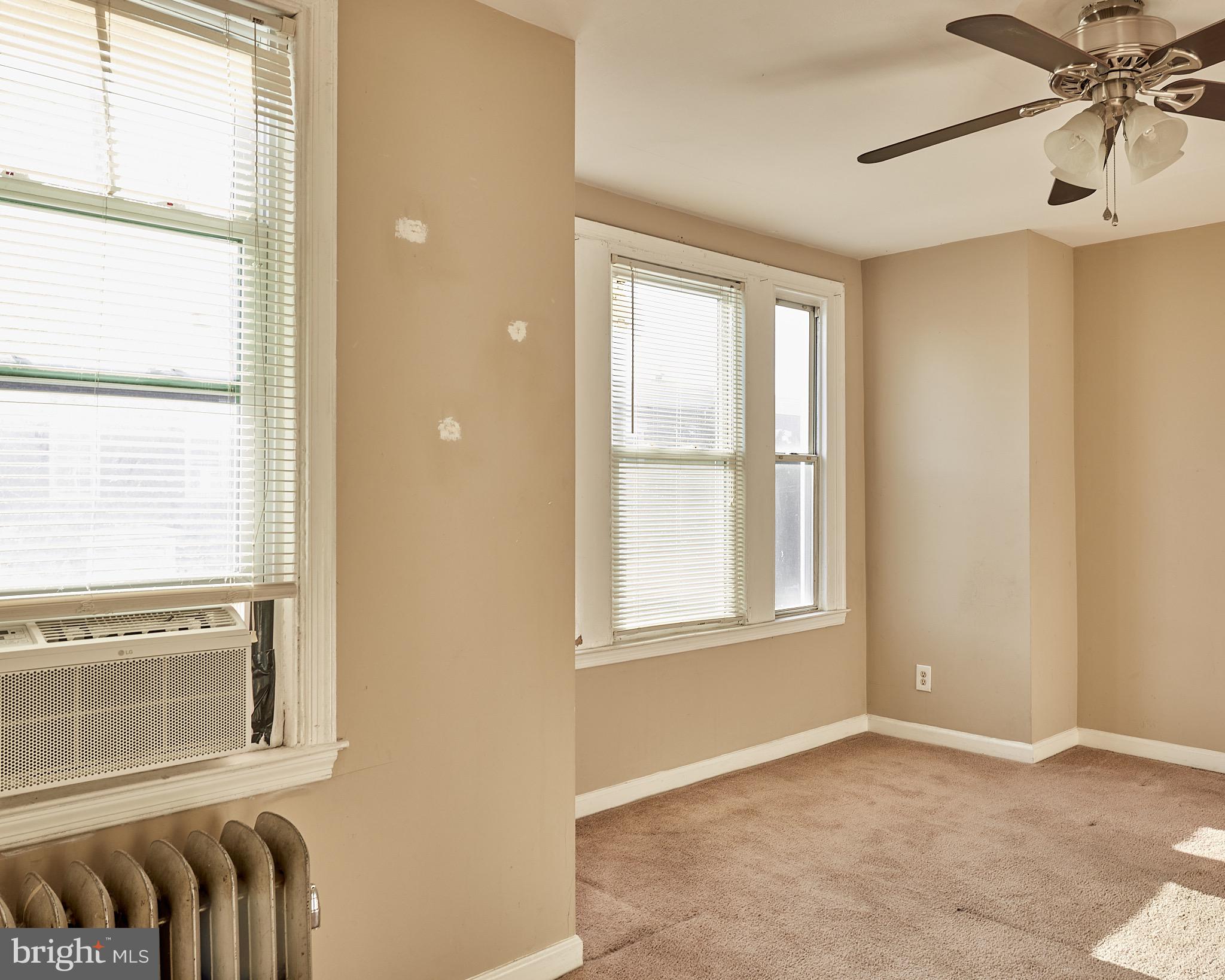 ROXBOROUGH - Residential