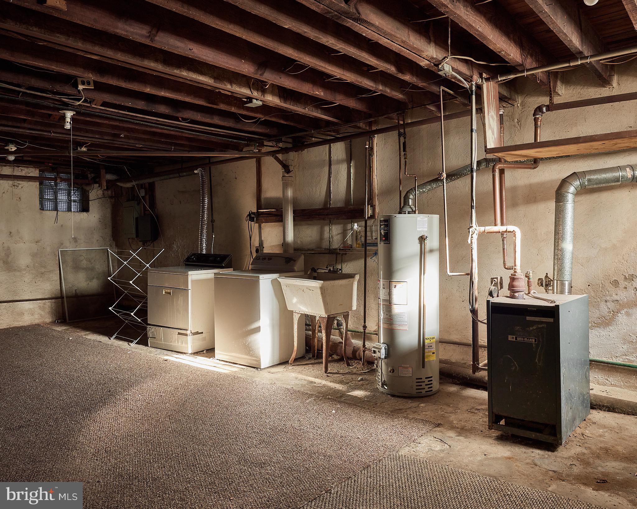 ROXBOROUGH - Residential