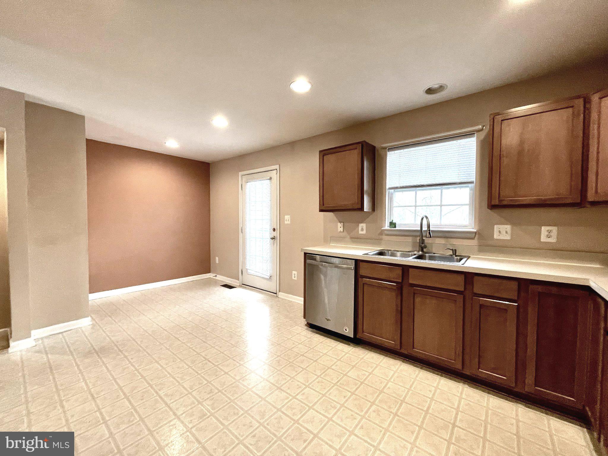 HUPPS RIDGE - Residential