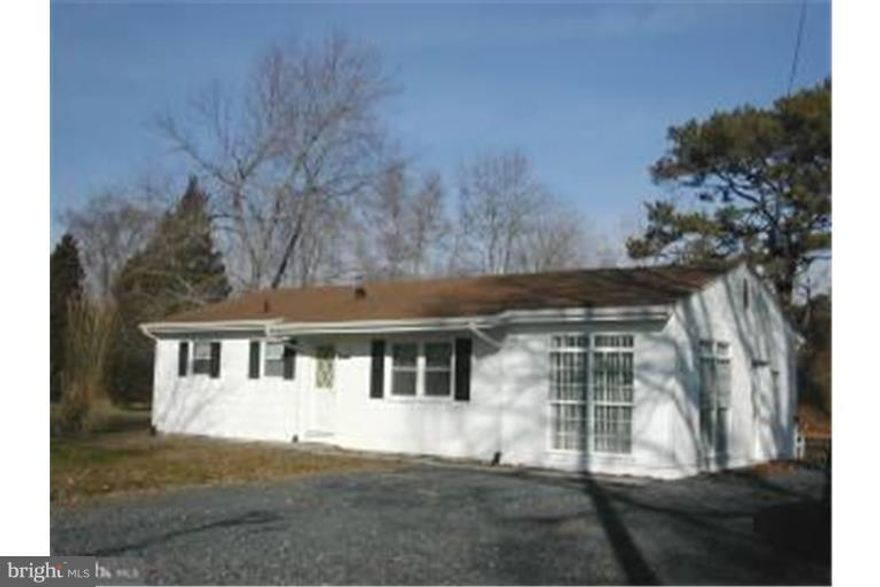 3 Bedroom, 1 bath single family home.   Potenial short sale subject to third party approval.  Schedule showing online.