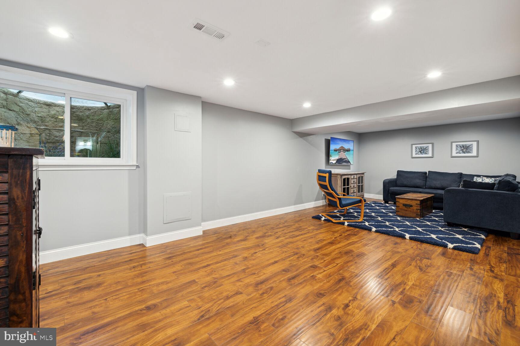 WESTLEIGH - Residential