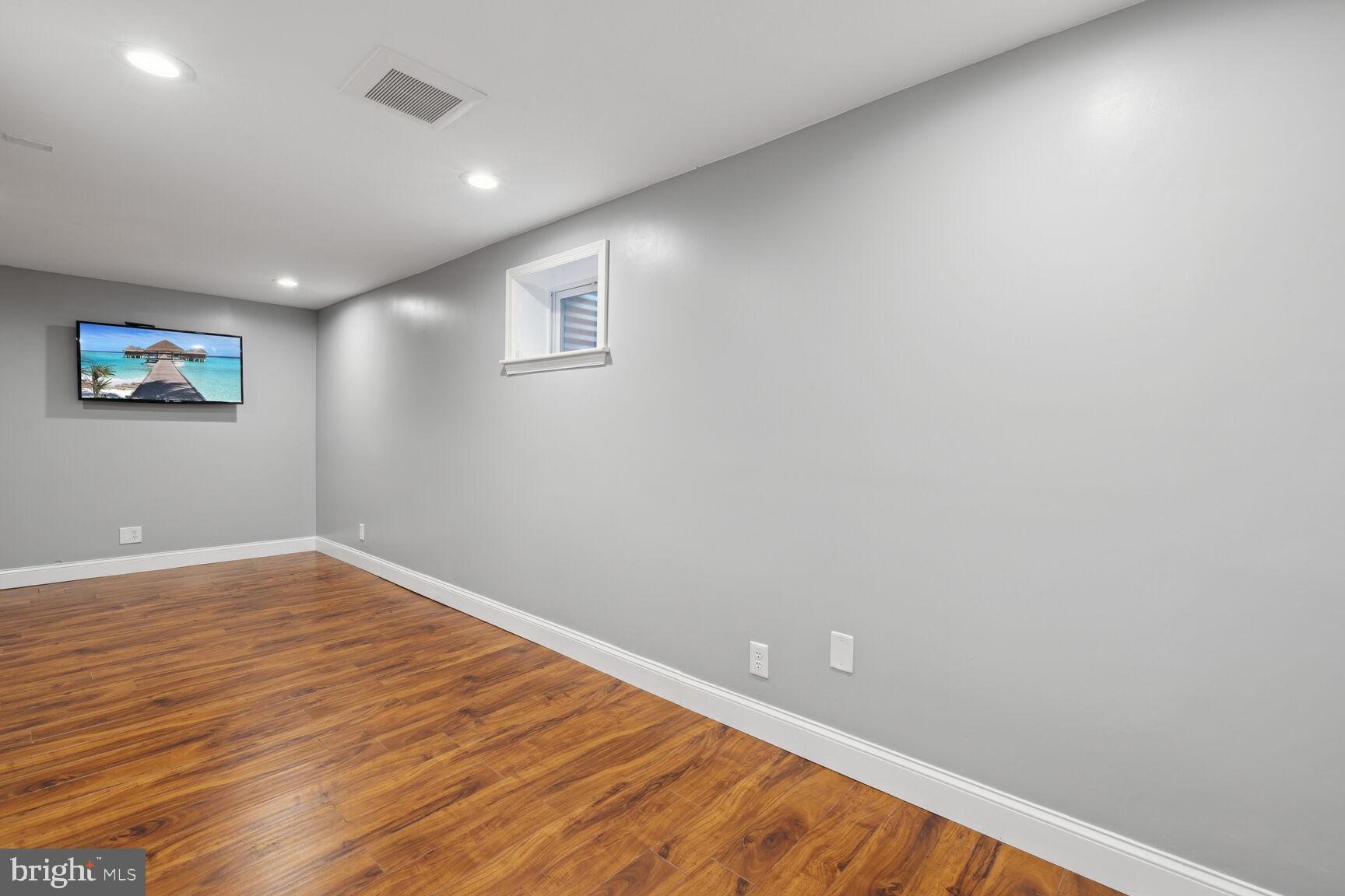 WESTLEIGH - Residential