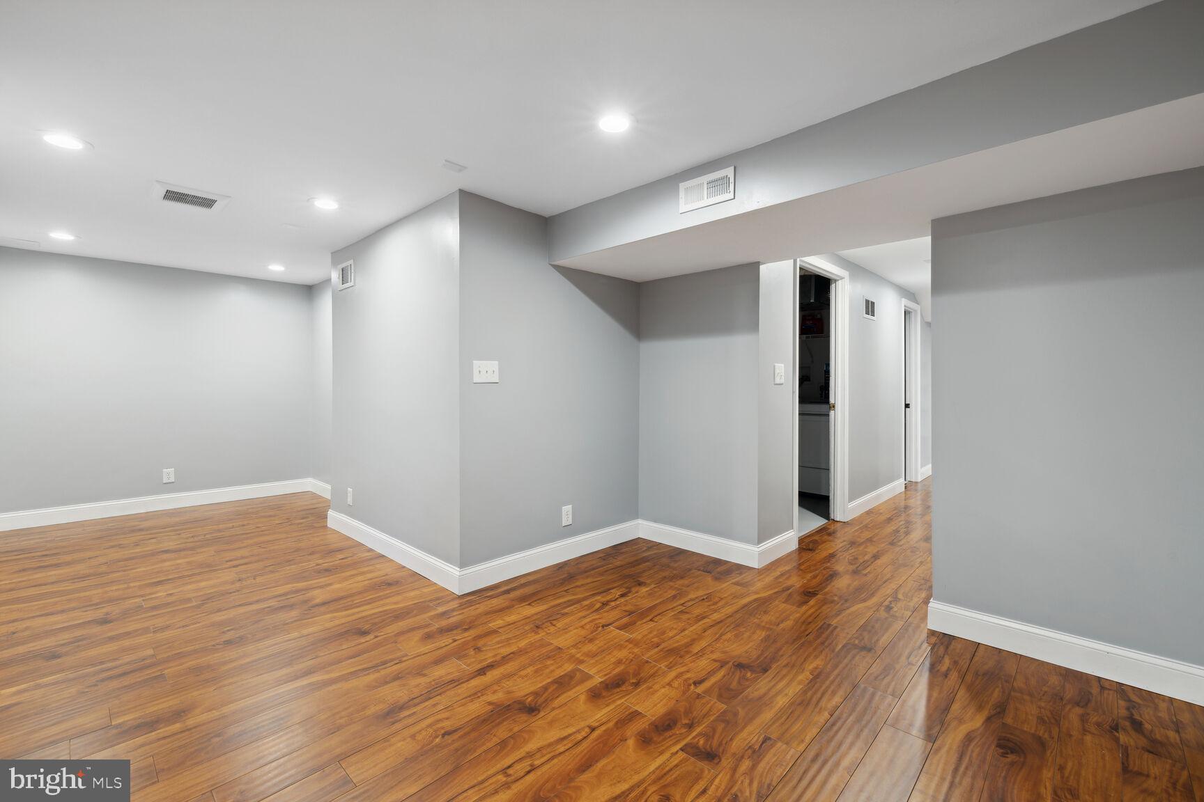 WESTLEIGH - Residential