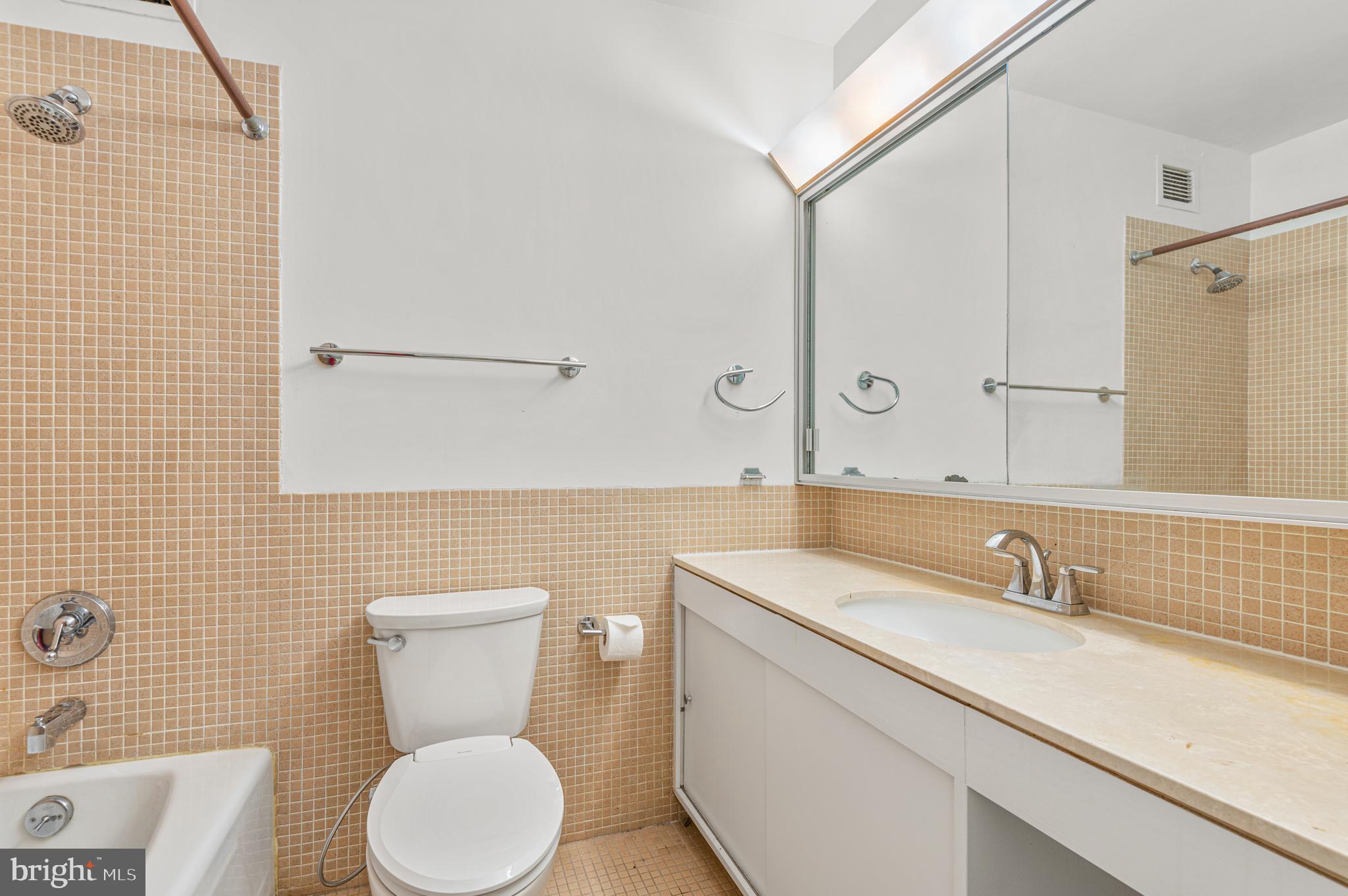 TUSCANY-CANTERBURY - Residential