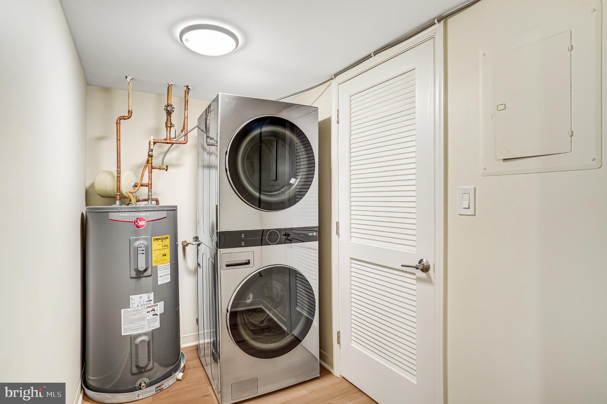 BURKE COVE - Residential