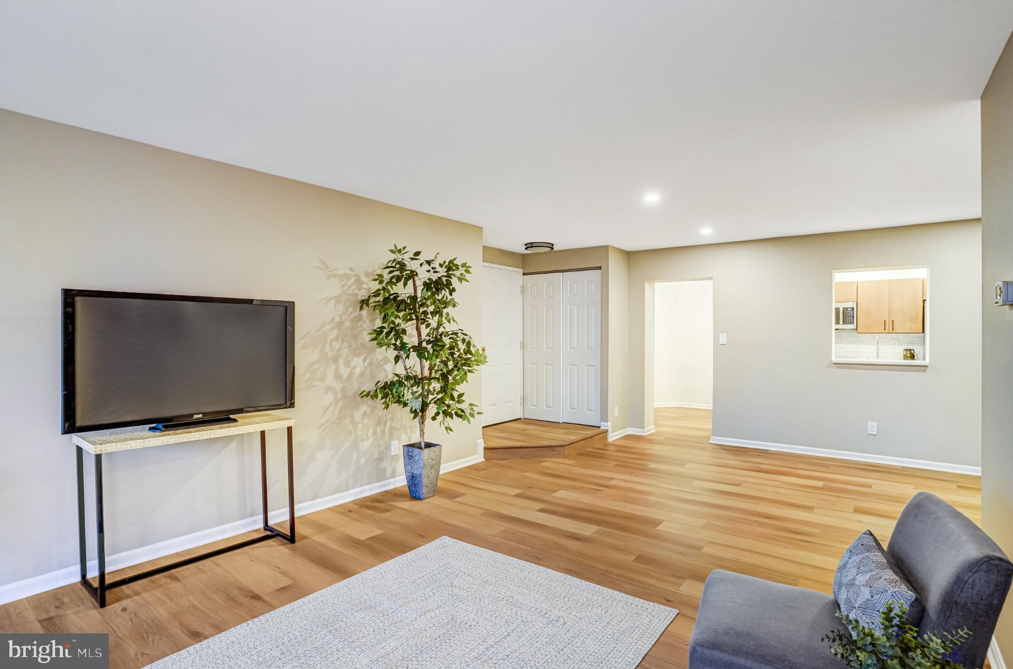 BURKE COVE - Residential