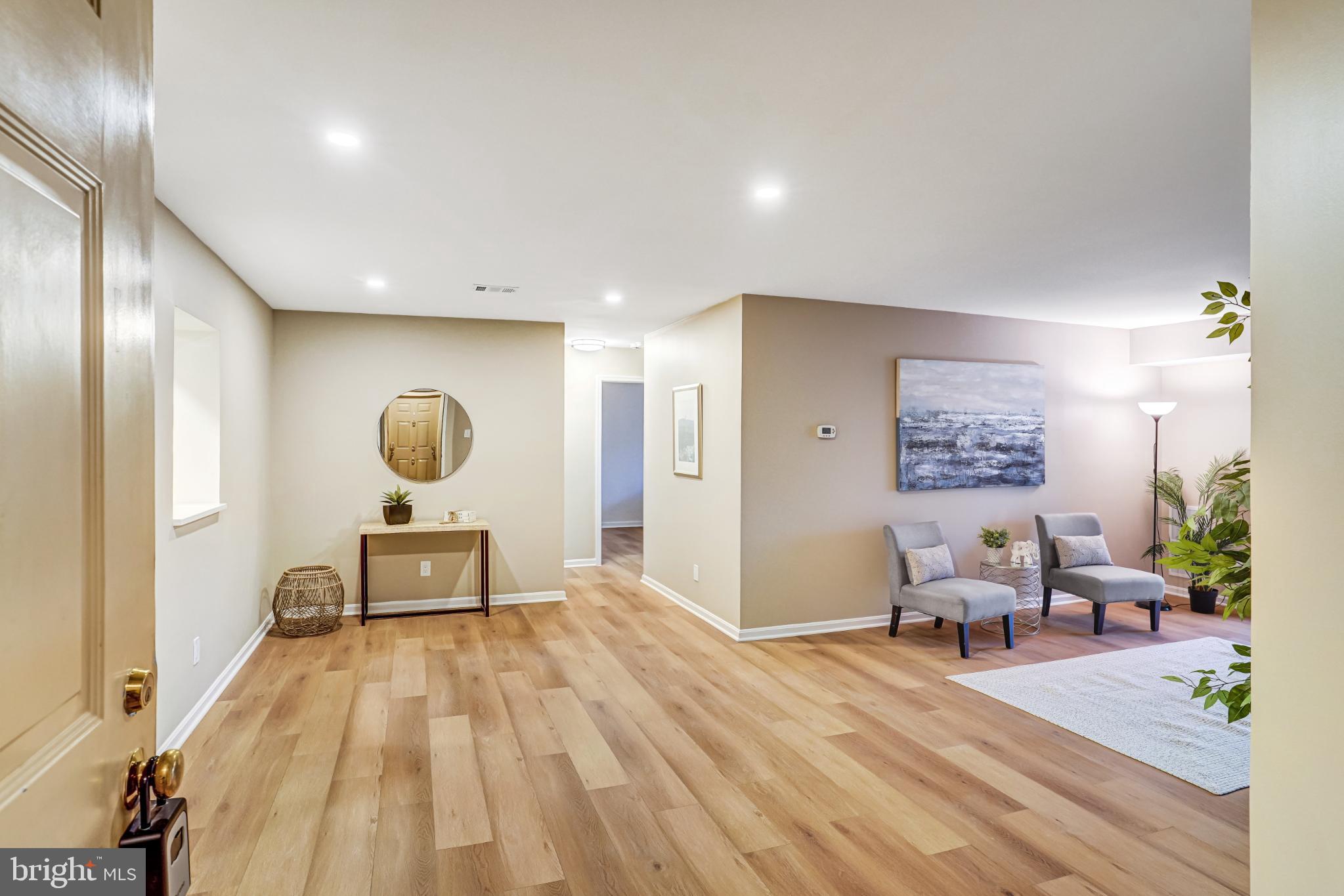 BURKE COVE - Residential