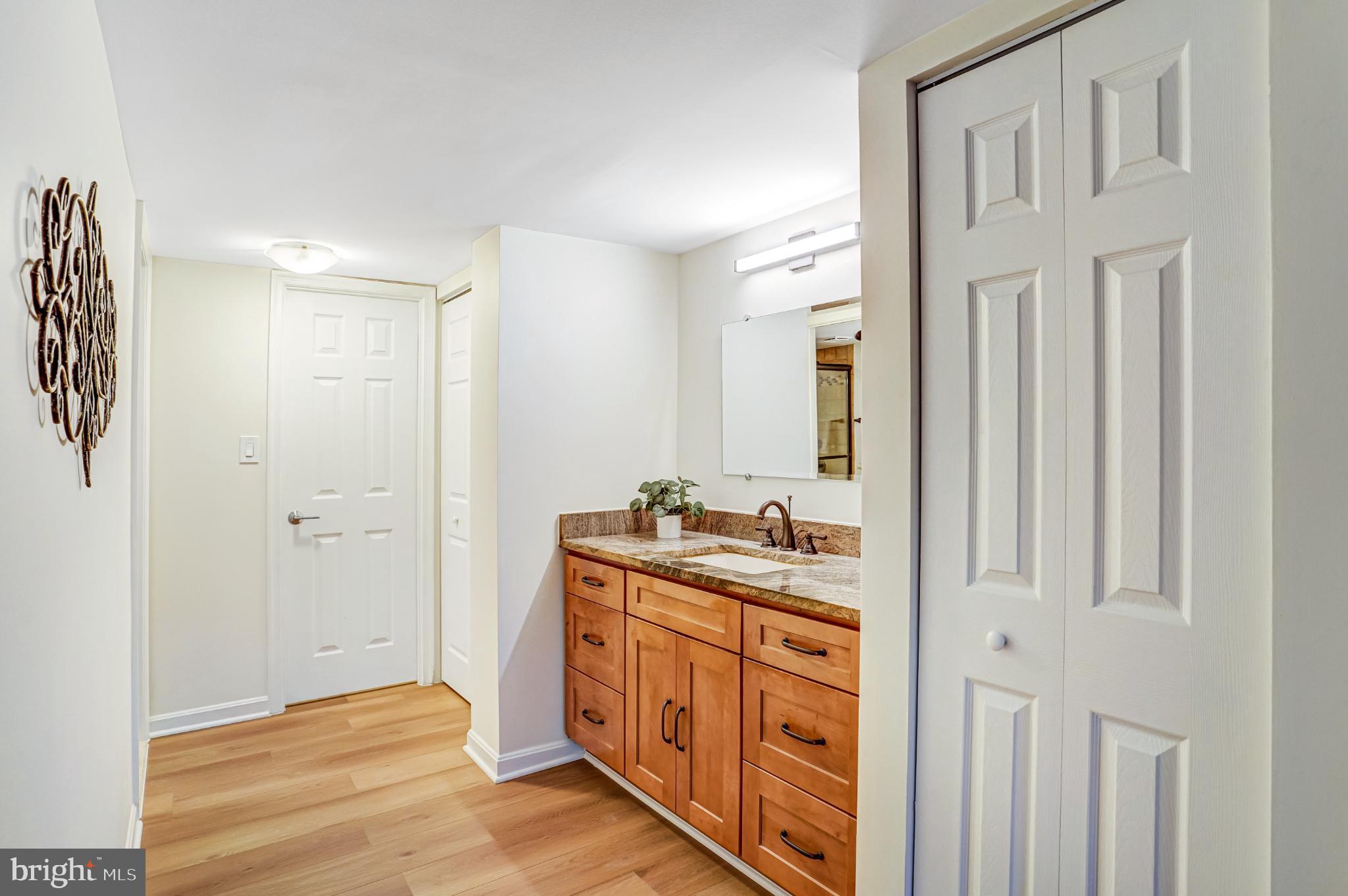 BURKE COVE - Residential