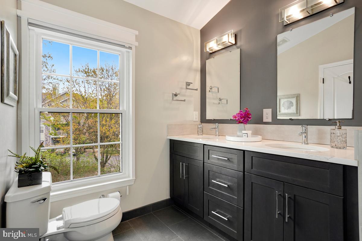 RESTON - Residential