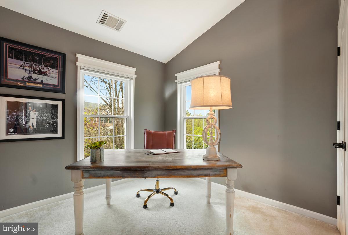 RESTON - Residential