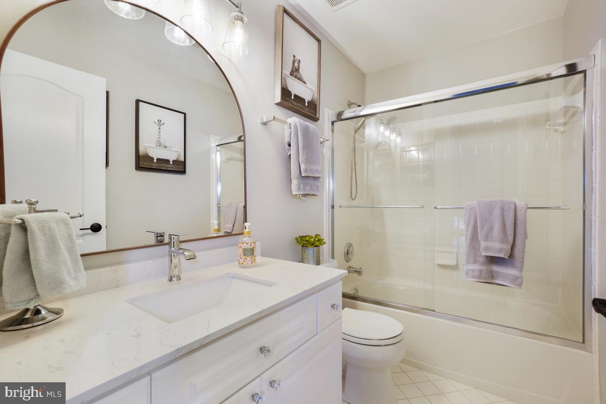 RESTON - Residential