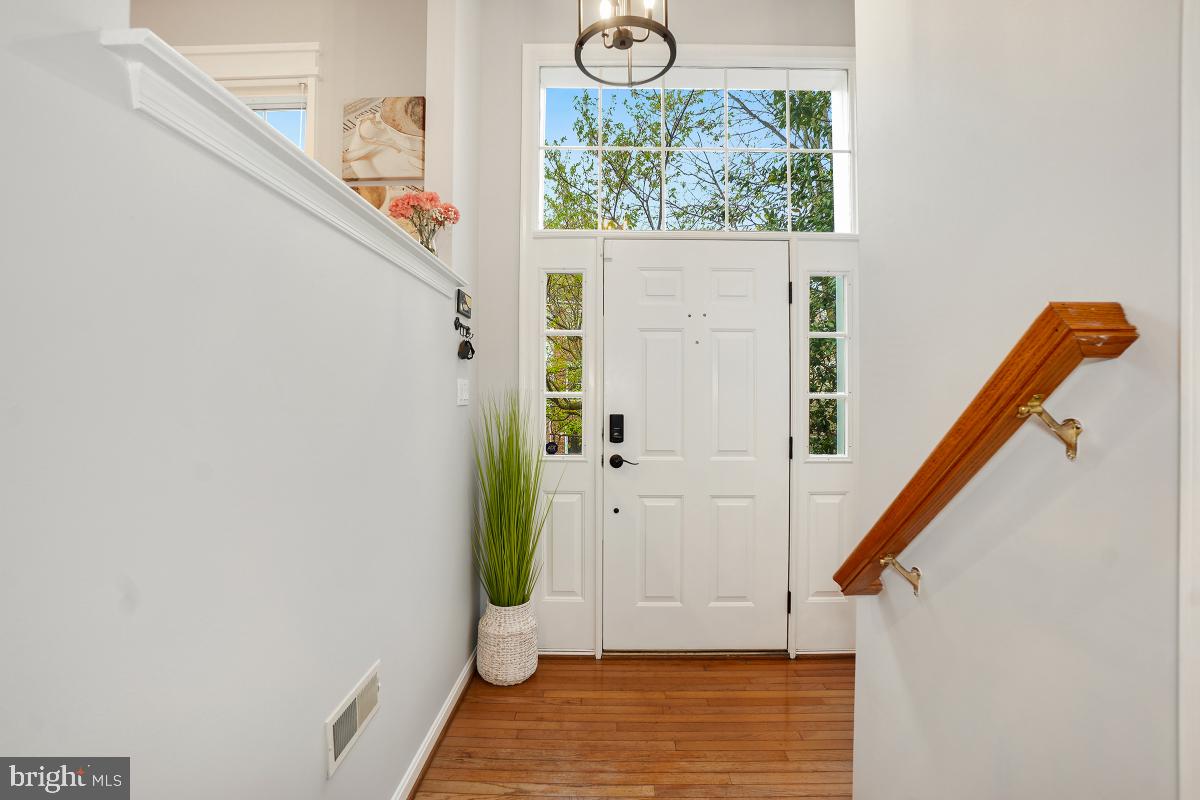 RESTON - Residential