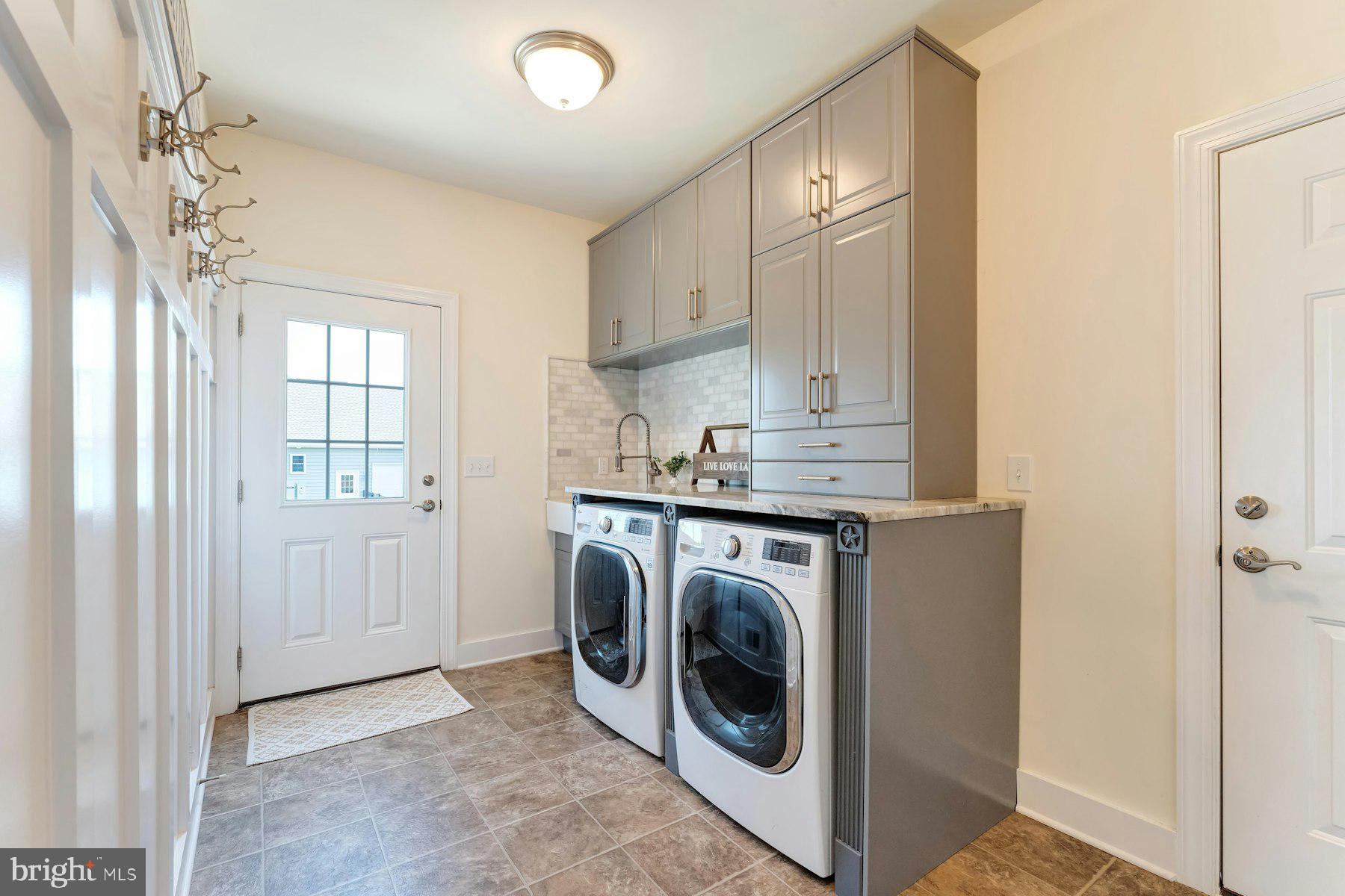 GEORGETOWN ESTATES - Residential