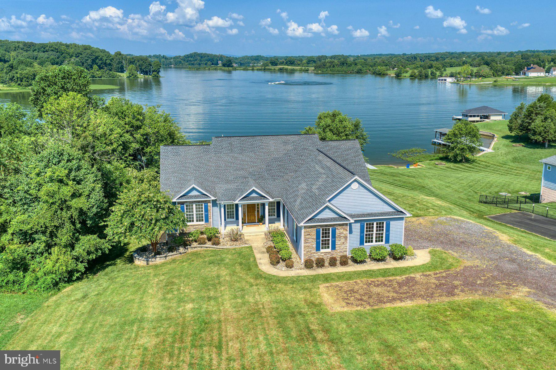 GEORGETOWN ESTATES - Residential