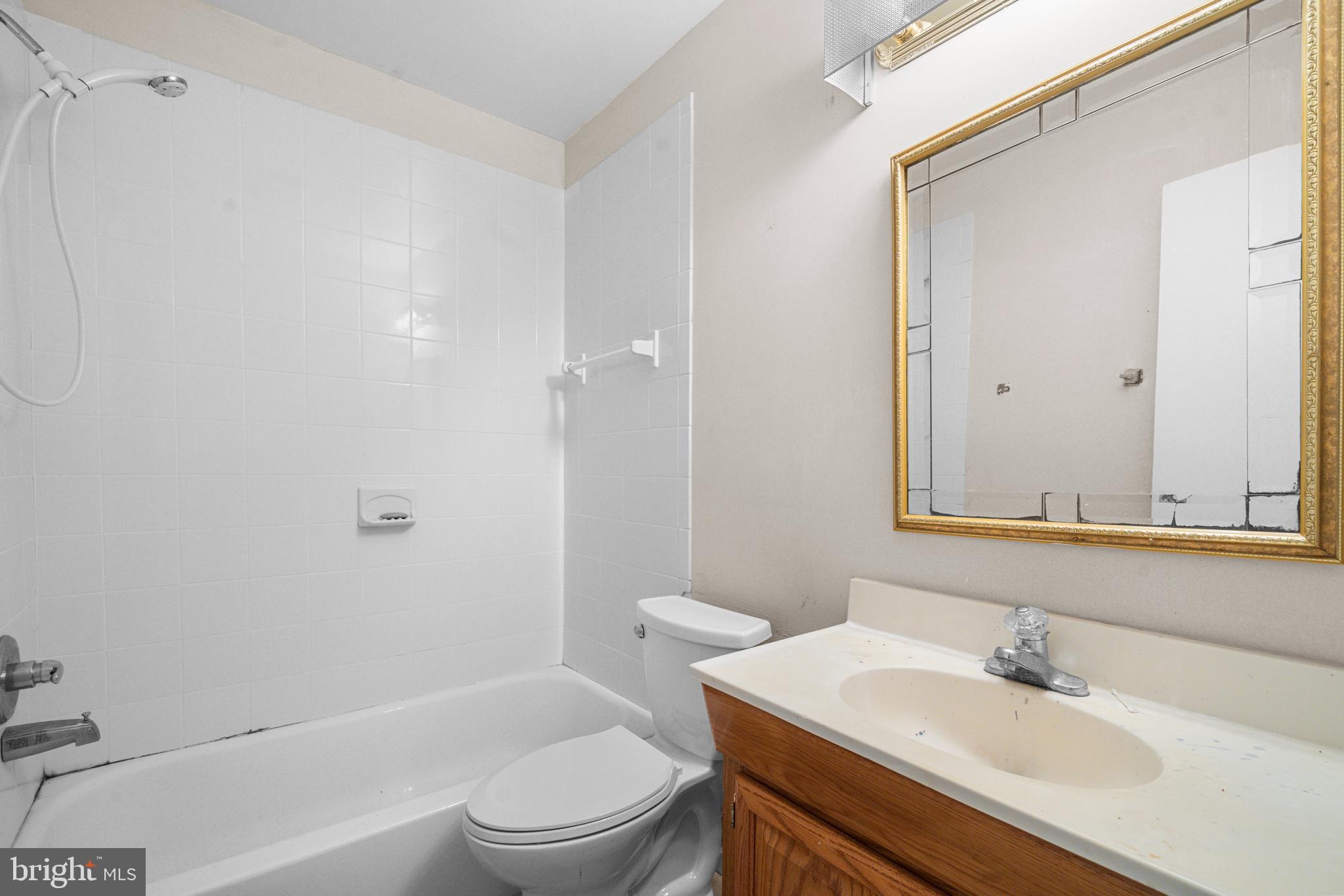 EXETER - Residential