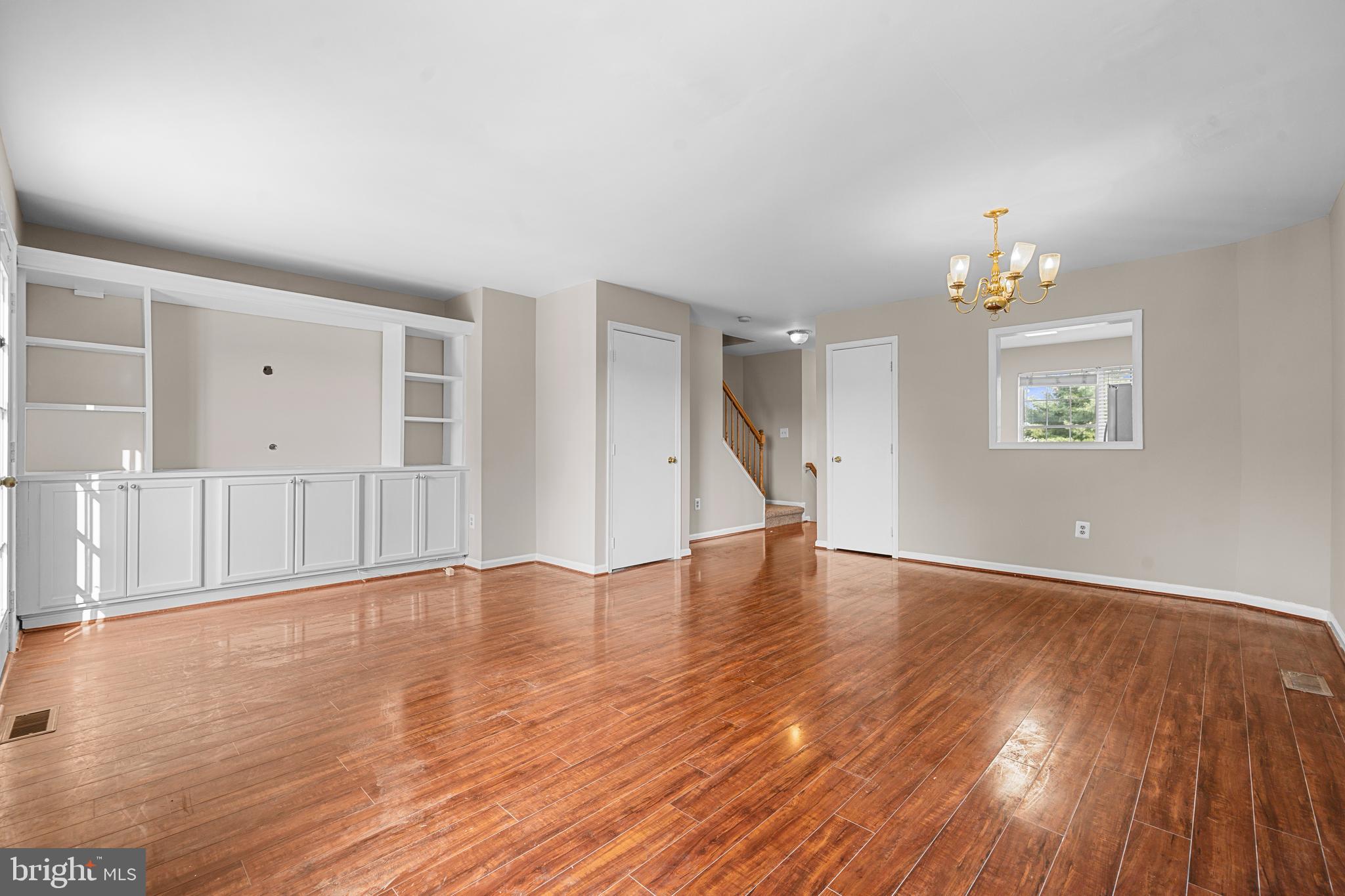 EXETER - Residential