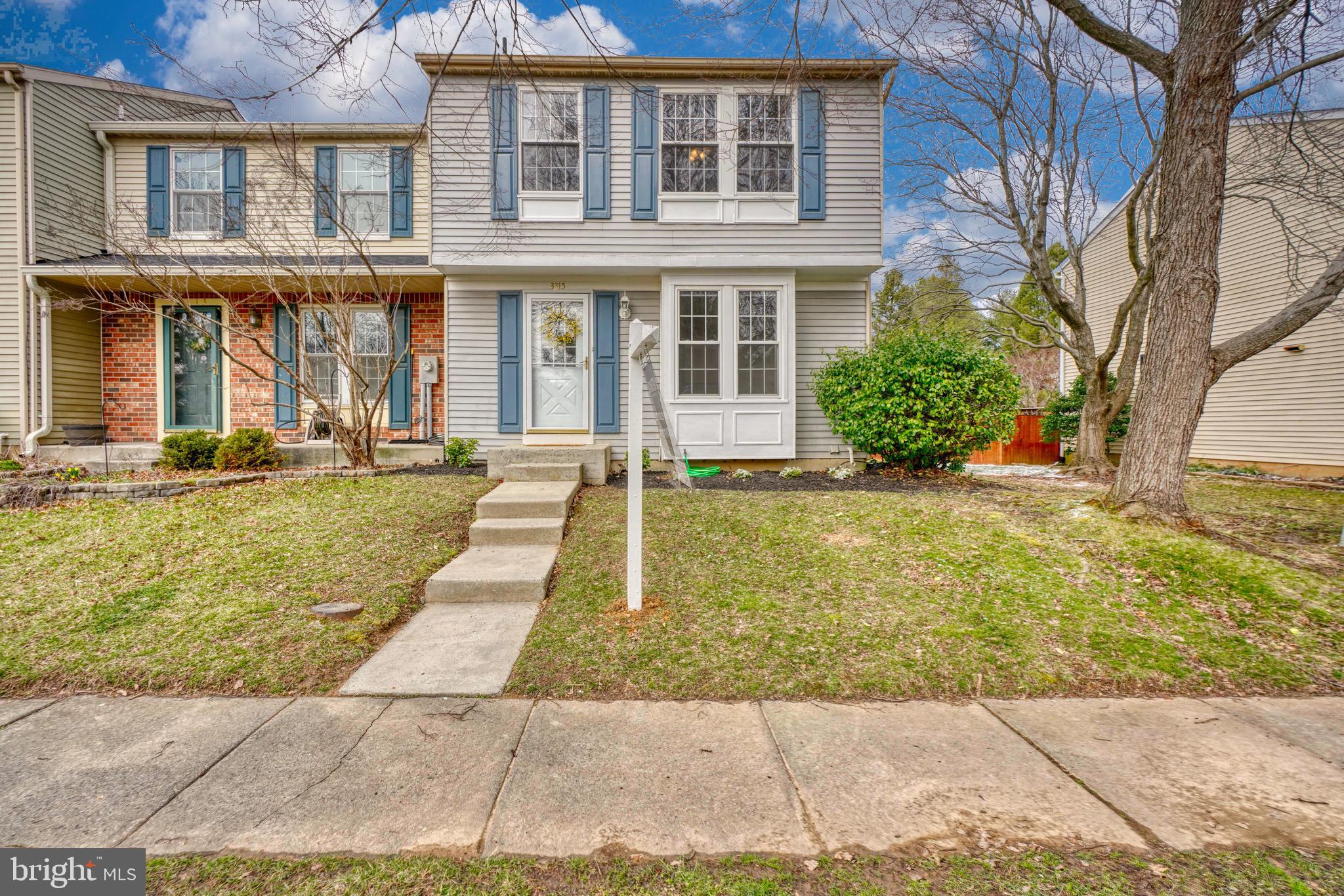 CONSTANT FRIENDSHIP - Residential