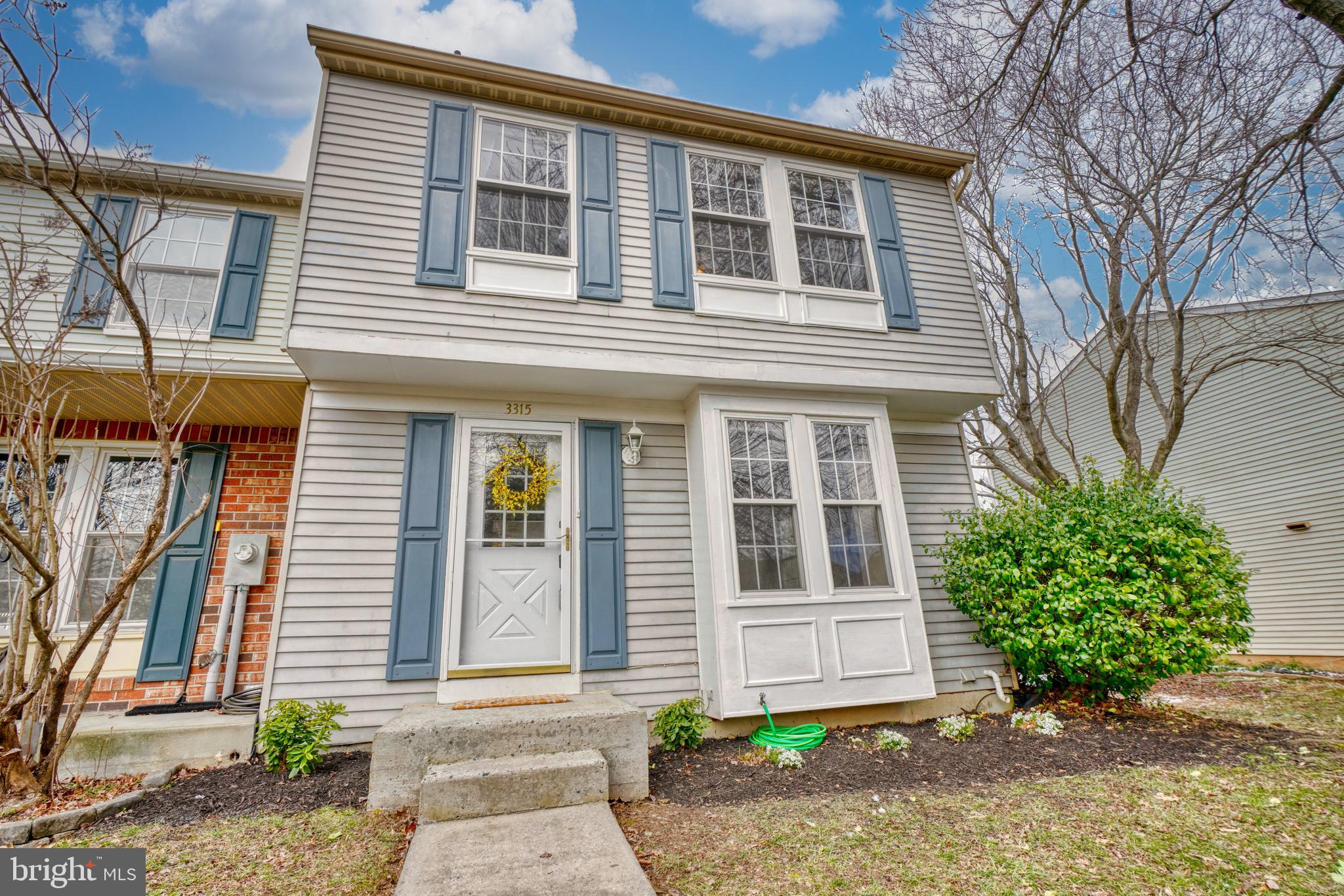 CONSTANT FRIENDSHIP - Residential