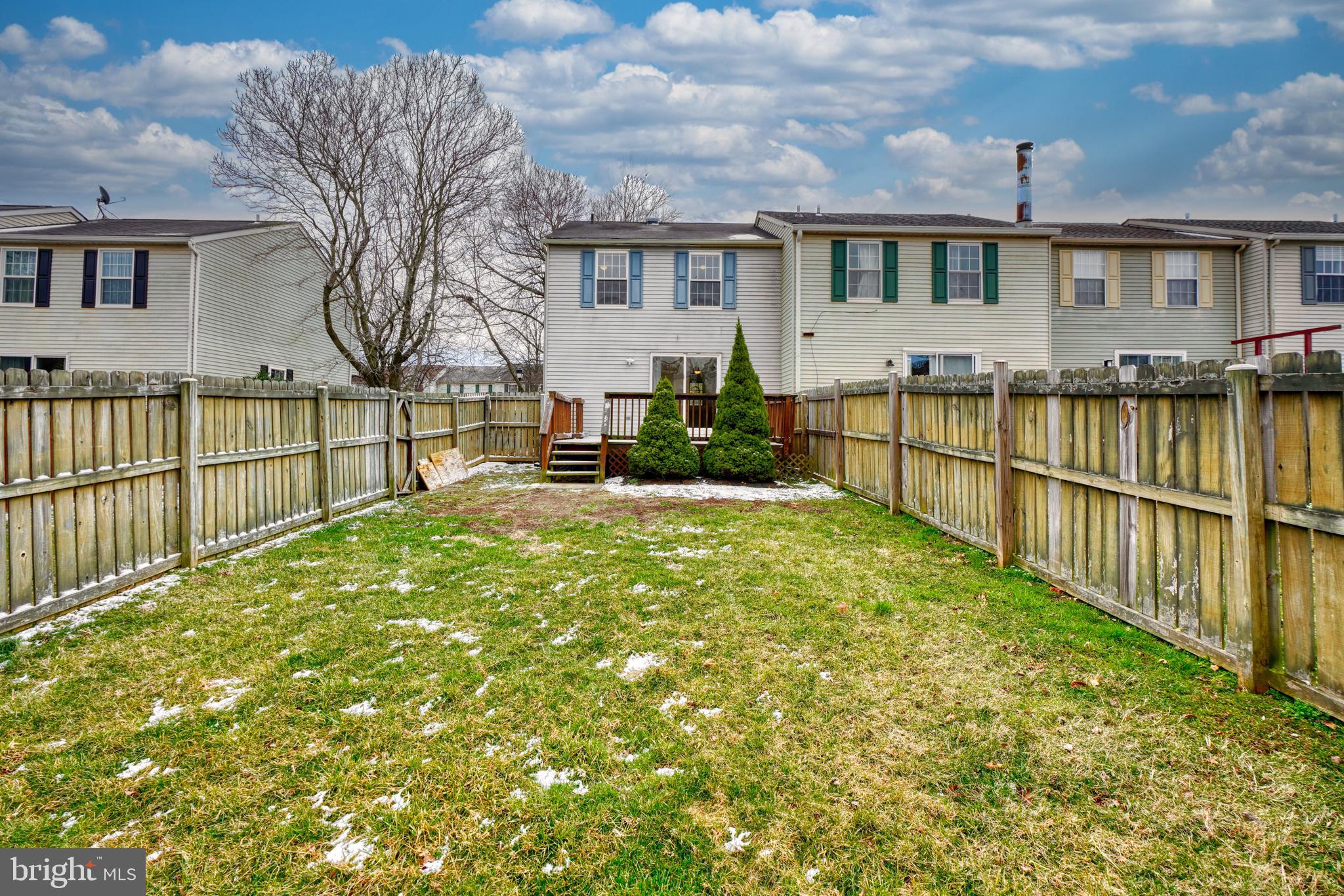 CONSTANT FRIENDSHIP - Residential