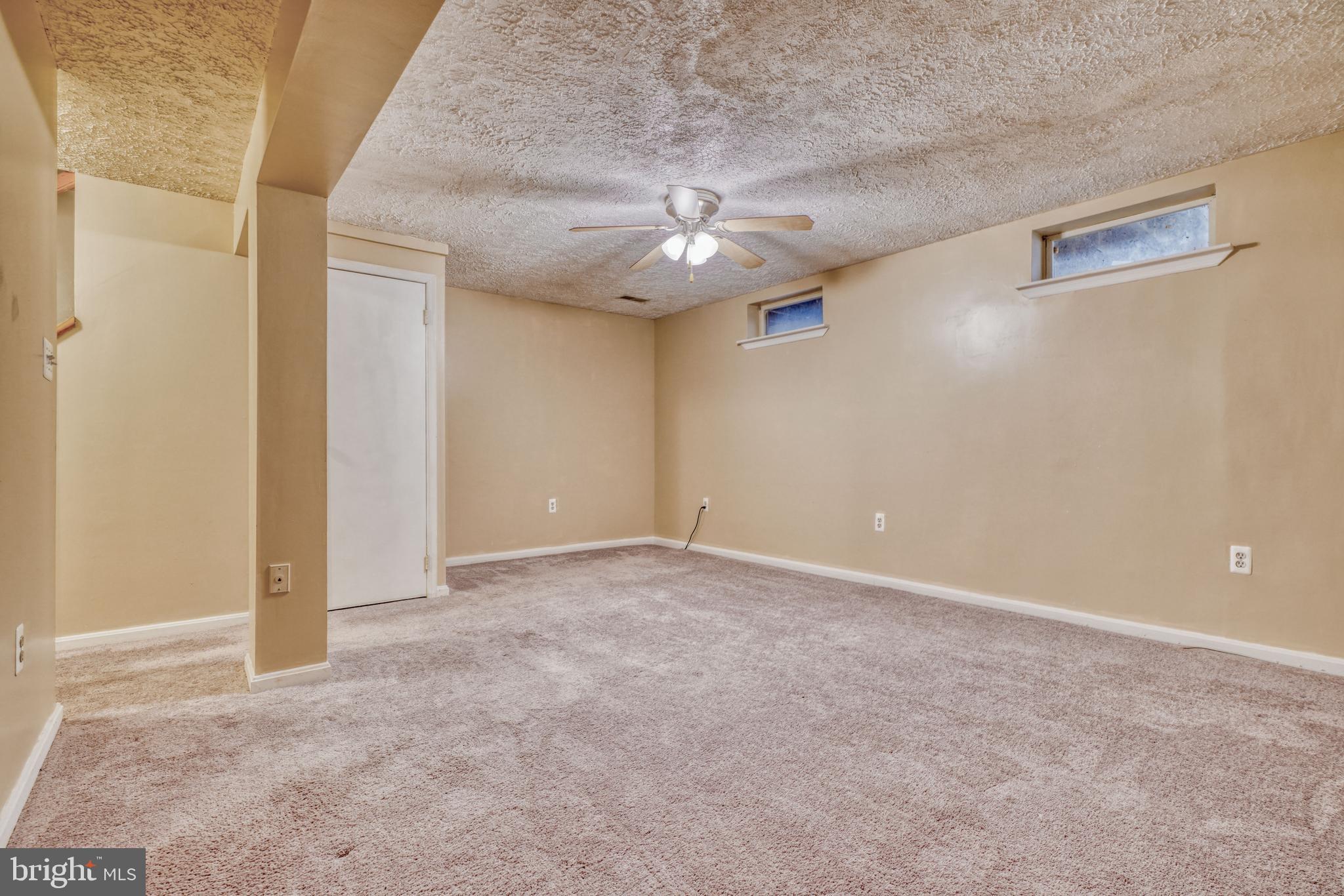 CONSTANT FRIENDSHIP - Residential