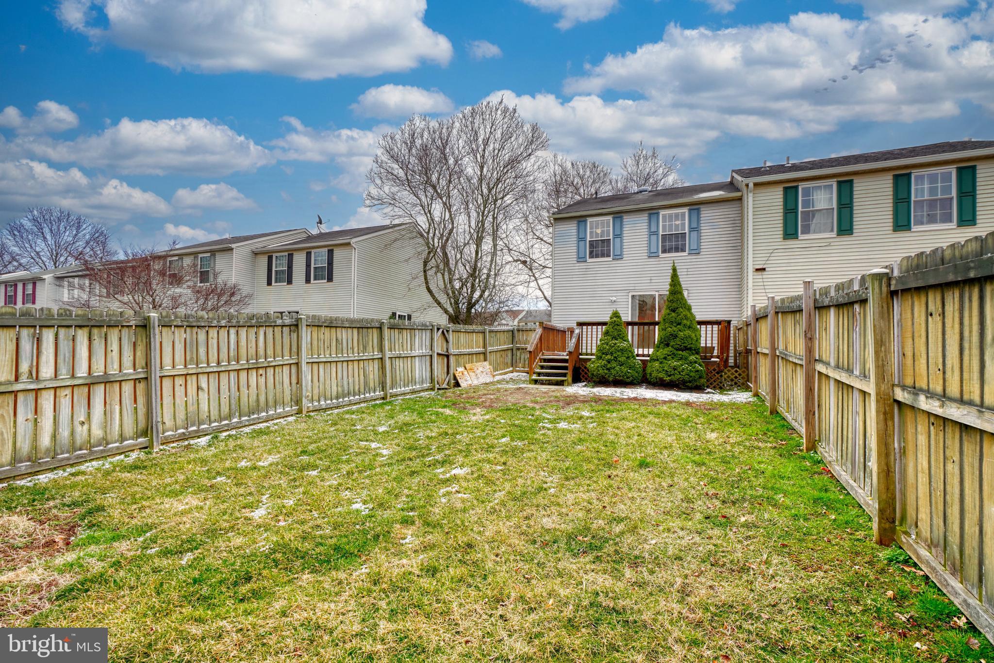 CONSTANT FRIENDSHIP - Residential