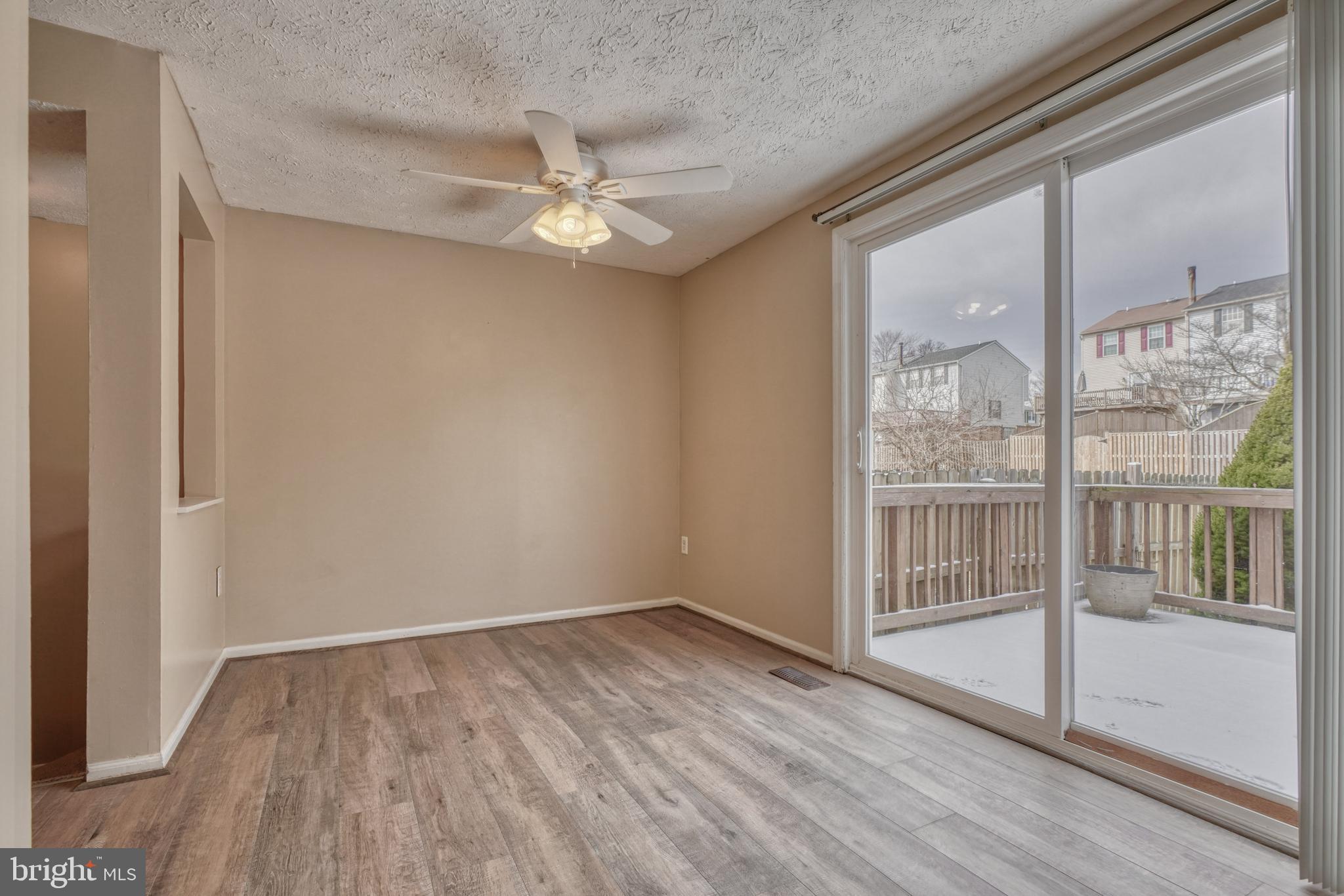 CONSTANT FRIENDSHIP - Residential