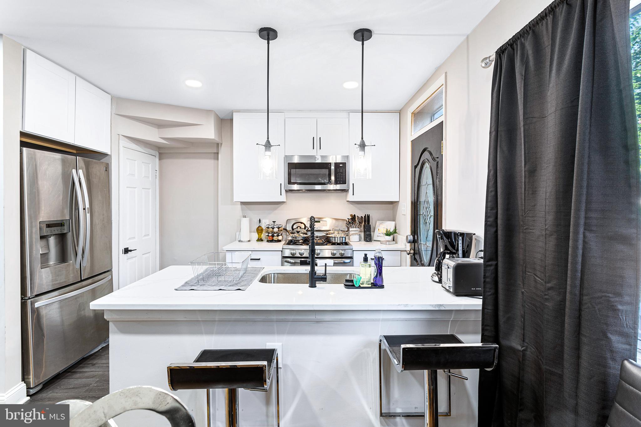 LYNHAVEN - Residential Lease