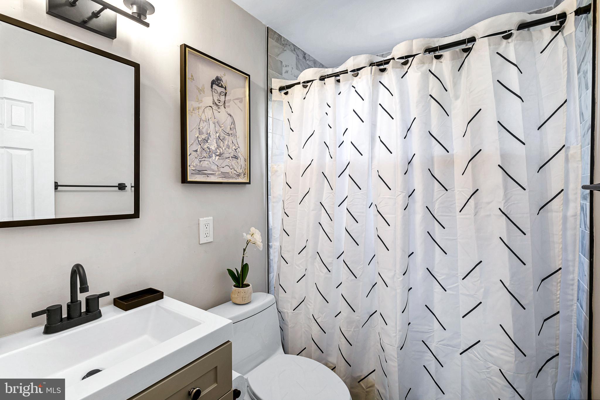 LYNHAVEN - Residential Lease