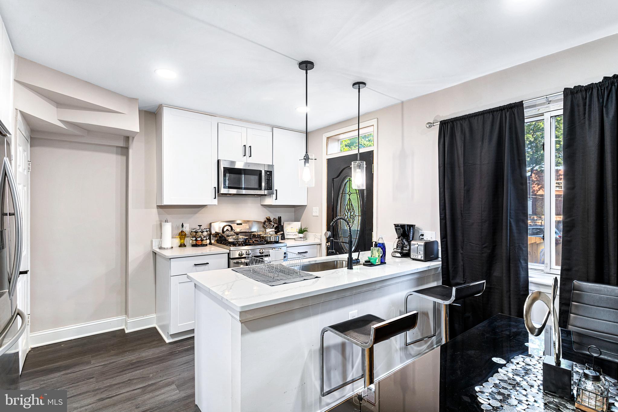 LYNHAVEN - Residential Lease