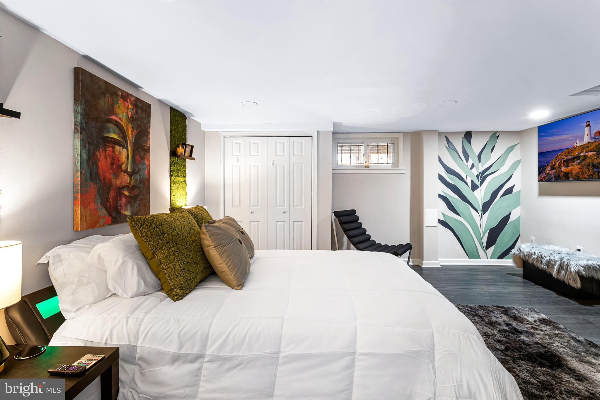 LYNHAVEN - Residential Lease