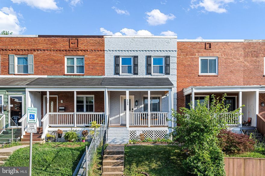 Fully remodeled Row House with 2 full Bedrooms 2 full Baths. Hardwood floors, Gas Heat and Cooking. New Stainless Steel Appliances. Both a full porch front and backyard lounging area. Potential for additional bedroom downstairs. Only a couple minutes from Del Ray with tons of cute coffee chops, stores and restaurants. Also walking distance or short commute to Potomac Yard Metro station, Potomac yard shops, Amazon Campus and a mile from crystal city, old town and Regan National Airport. New windows, appliances, washer/dryer and engineered basement flooring. Reserved one small parking space in rear. Please contact for showing or to apply online! Don't miss out on this new remodel in an amazing location and desirable neighborhood.