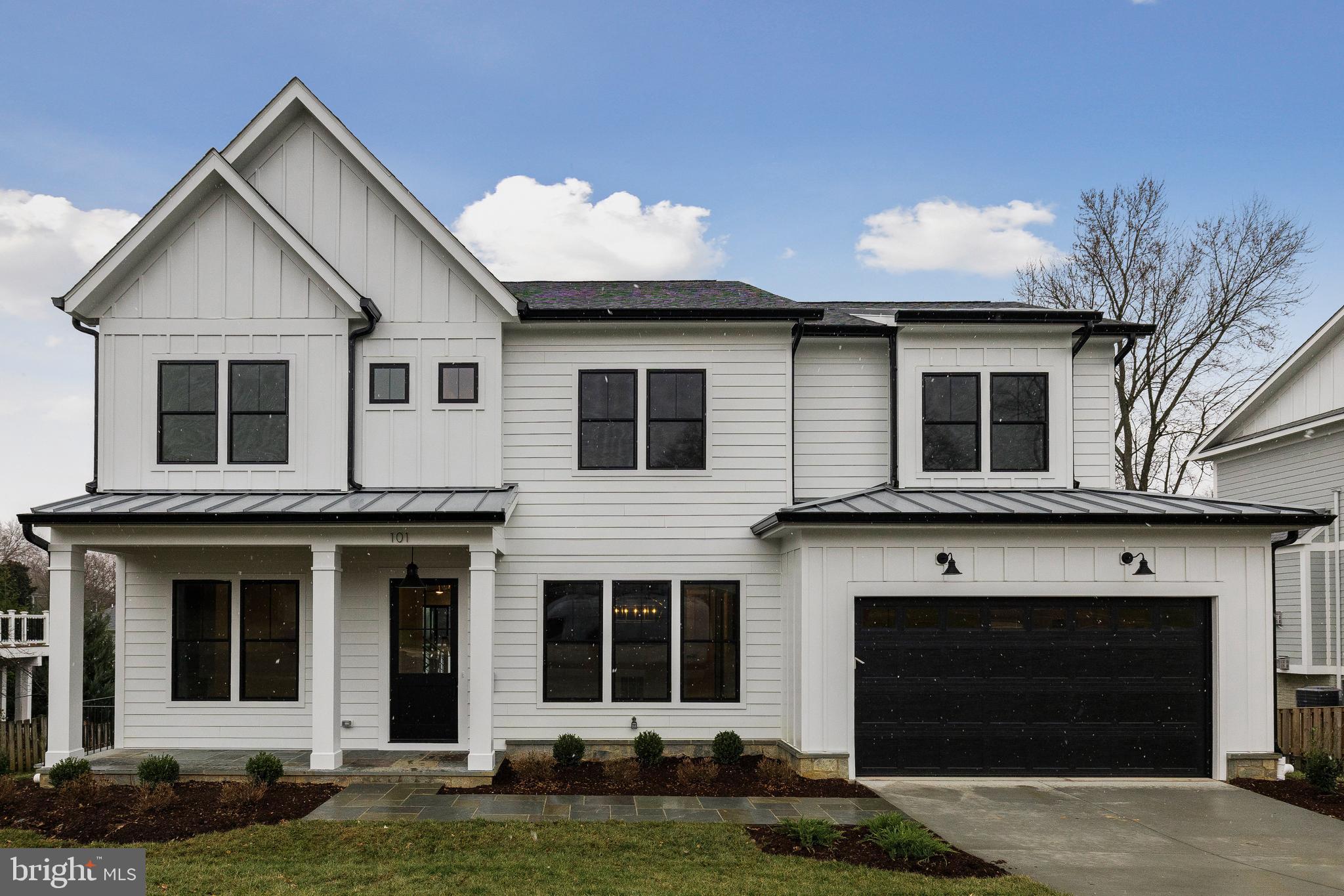 VIENNA WOODS - Residential