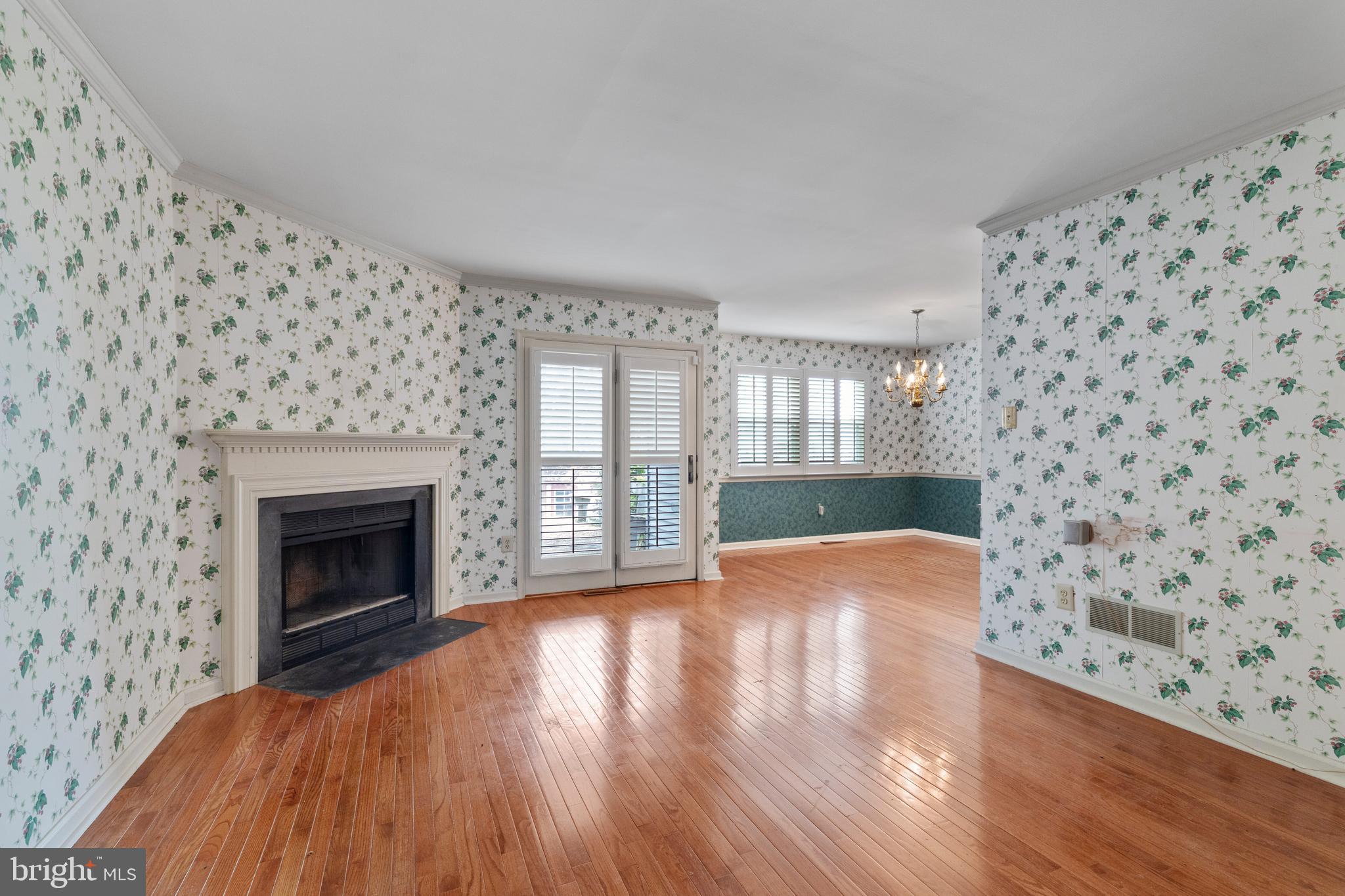 225 ORCHARD DRIVE