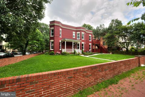 229 14TH STREET SE 2 WASHINGTON DC 20003